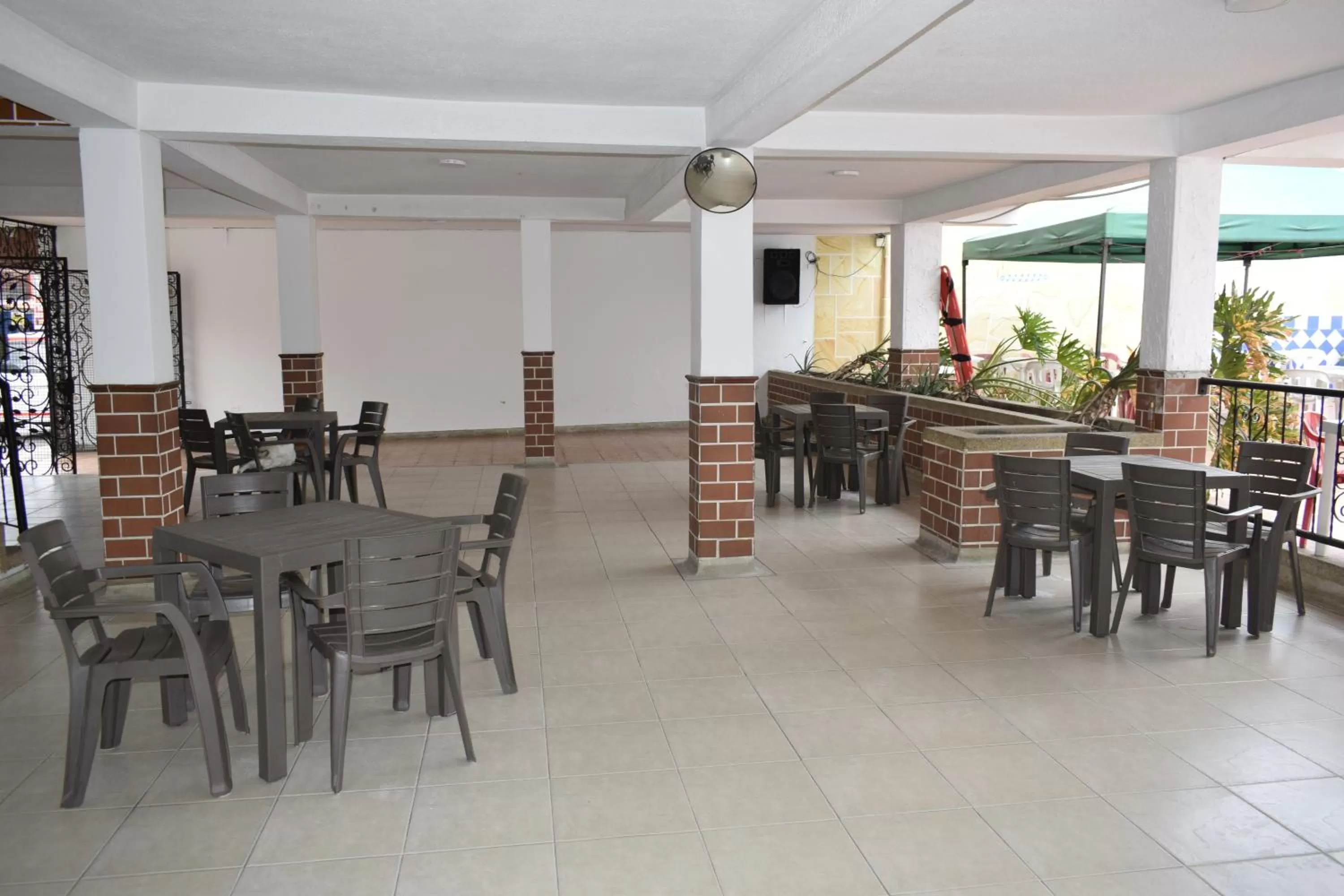 Restaurant/places to eat in Hotel Descanso Inn Villavicencio