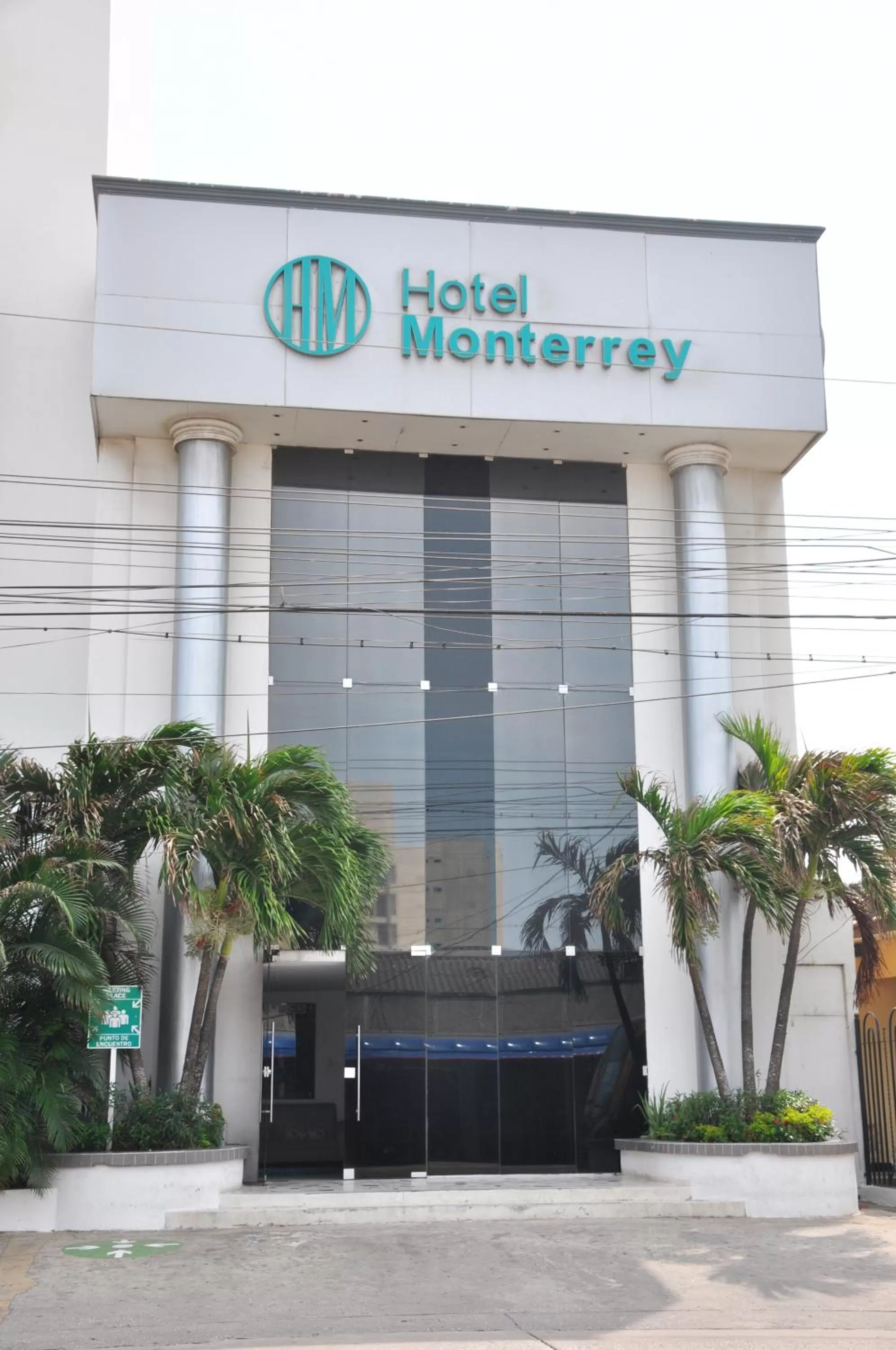 Facade/entrance in Hotel Monterrey