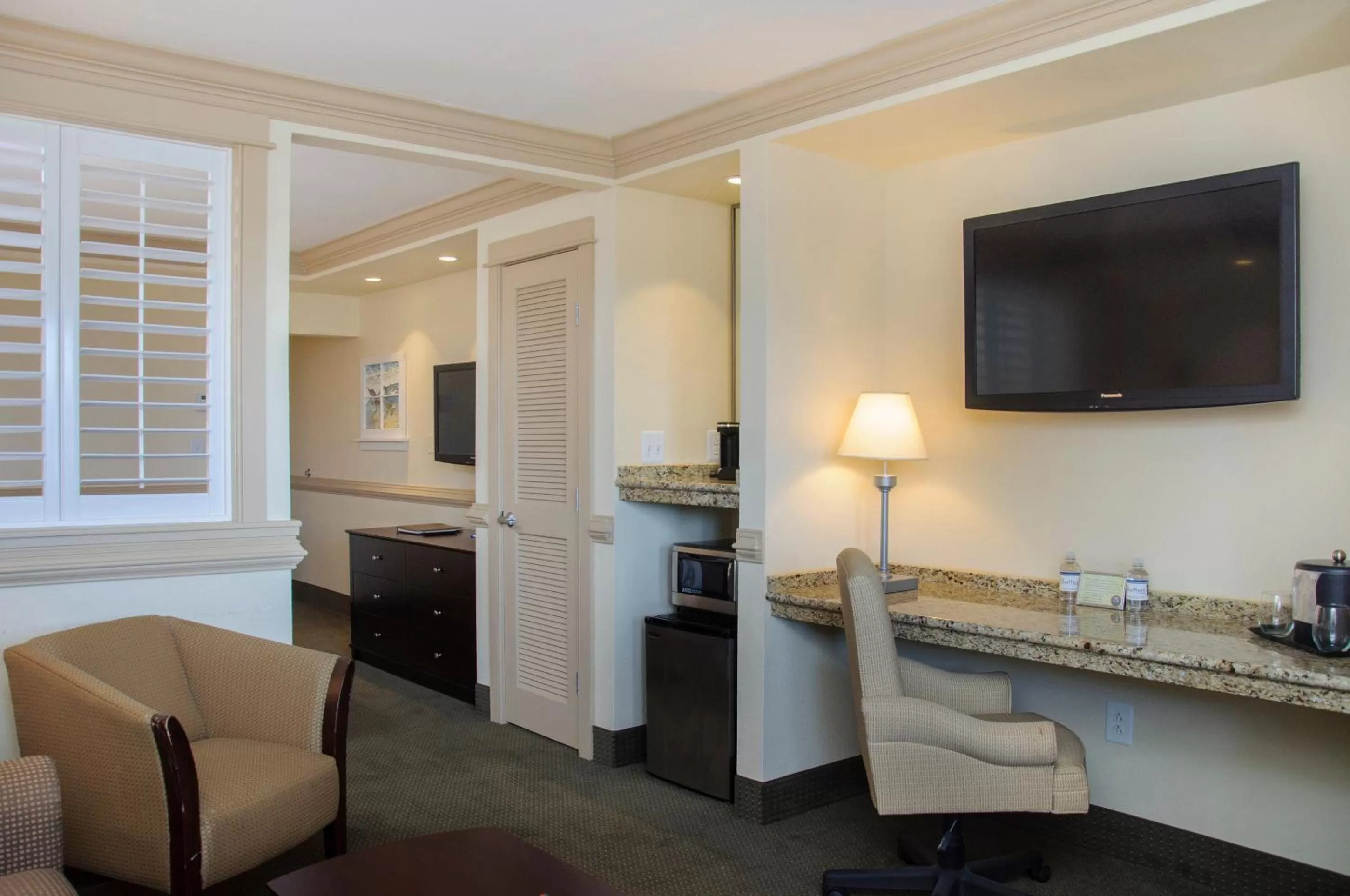 Living room in Shutters on the Banks