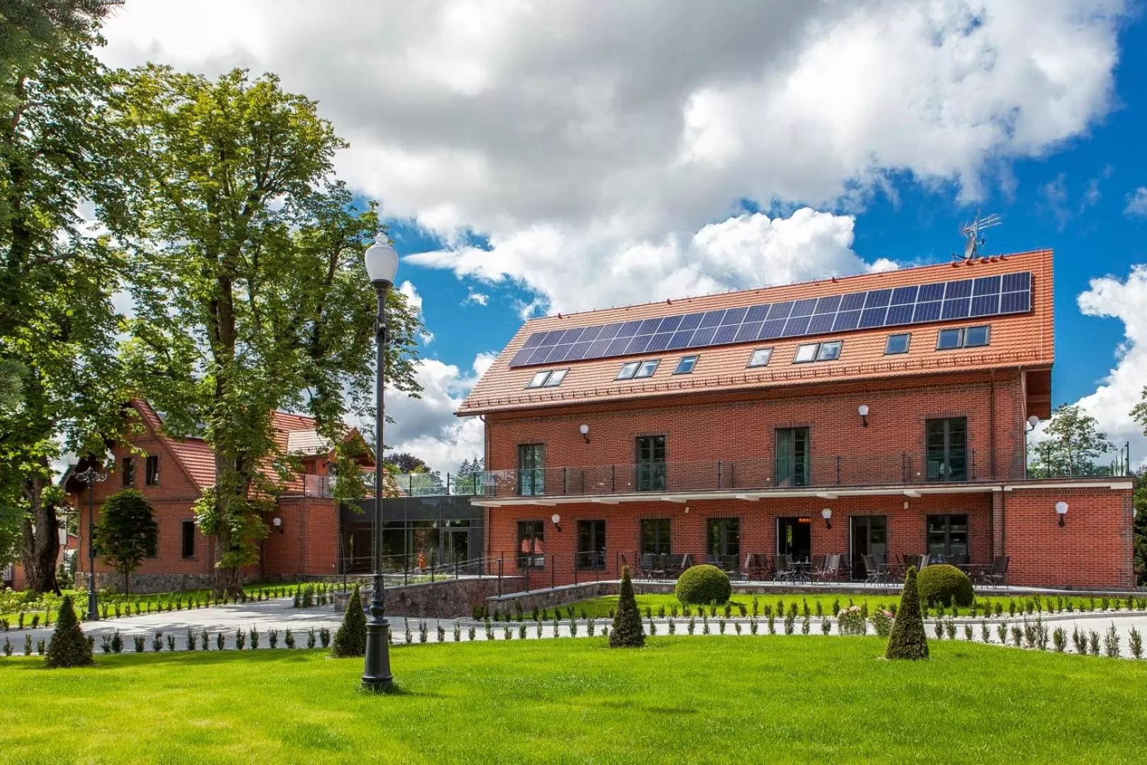 Property building in Leśny Dwór