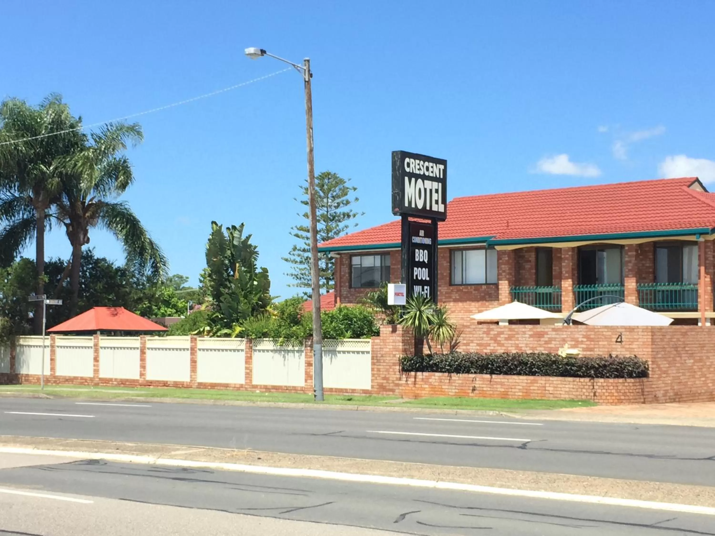 Facade/entrance in Crescent Motel Taree