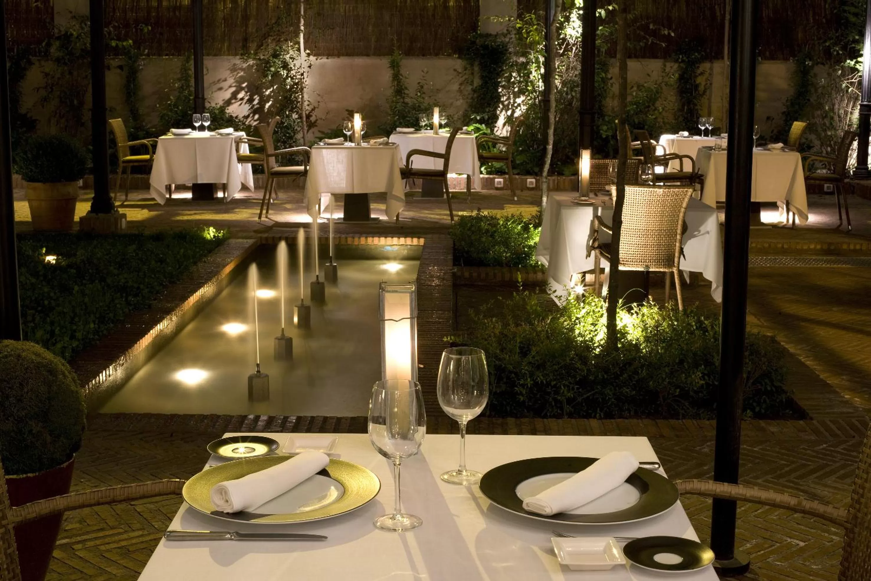 Restaurant/places to eat in Villa Oniria