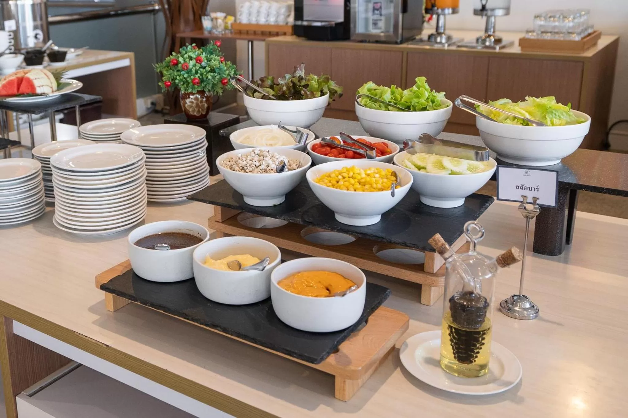 Restaurant/places to eat in Riverine Place Hotel and Residence