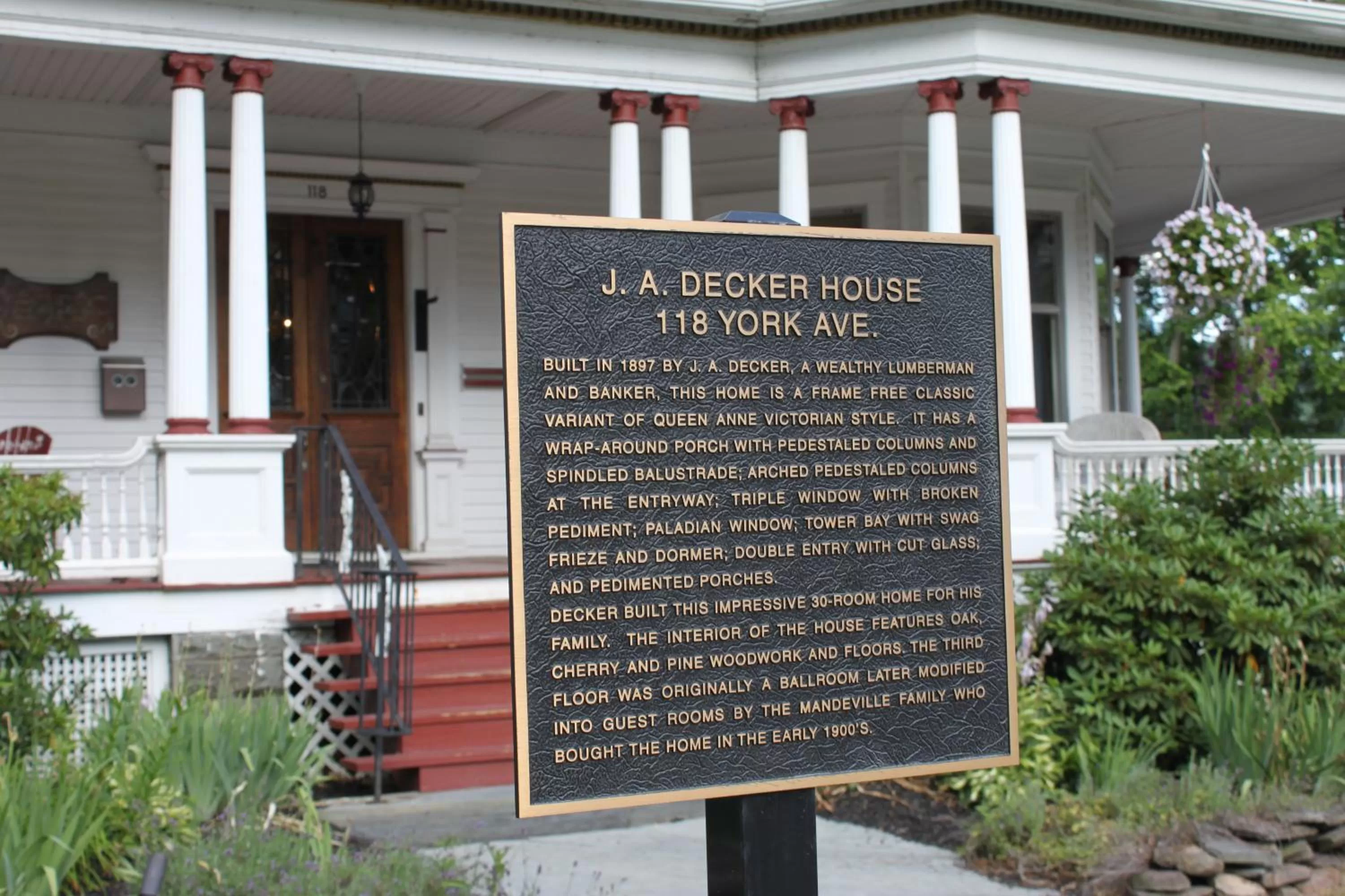 Property building in Victorian Charm Inn