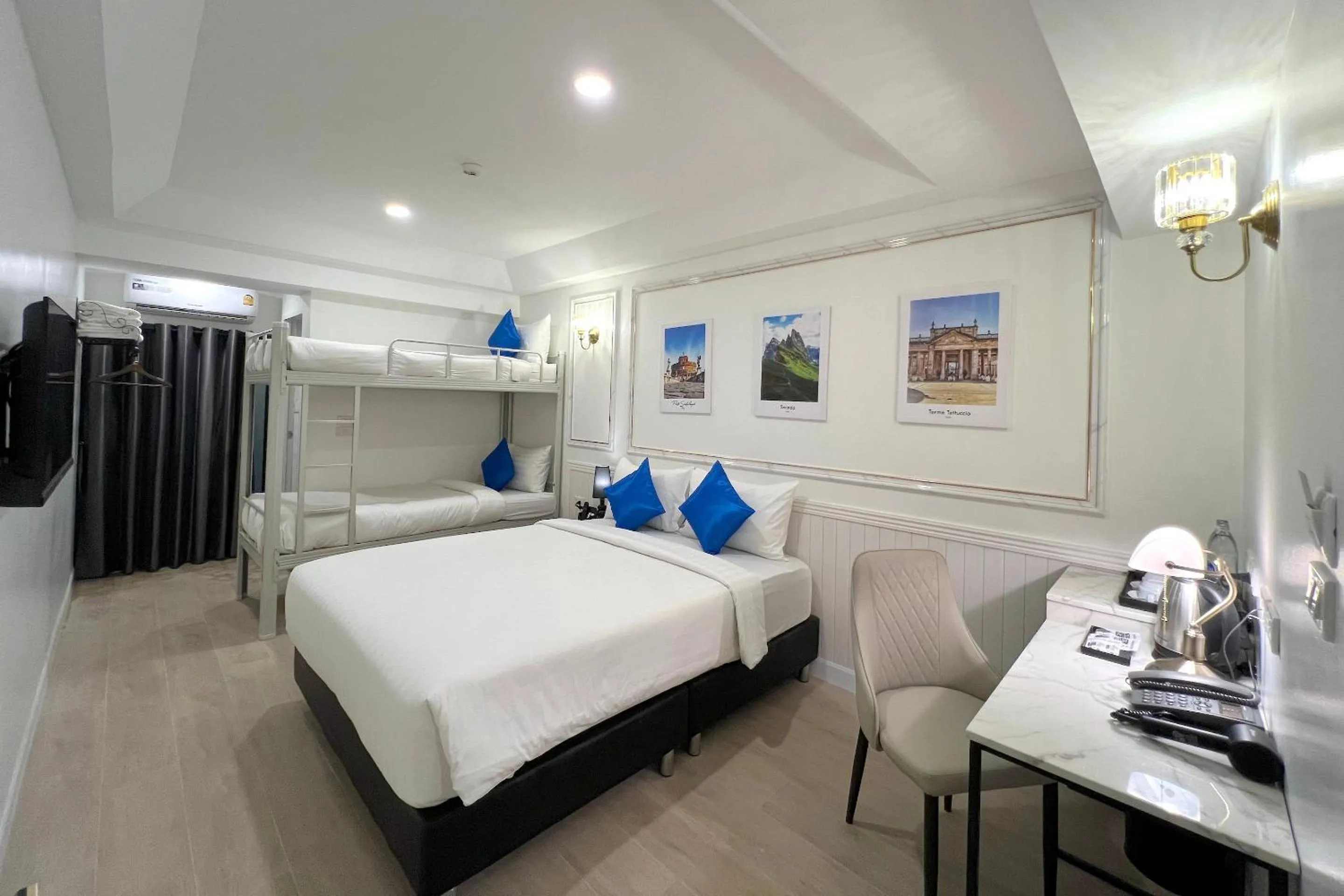 Family Room in Travelier Hostel