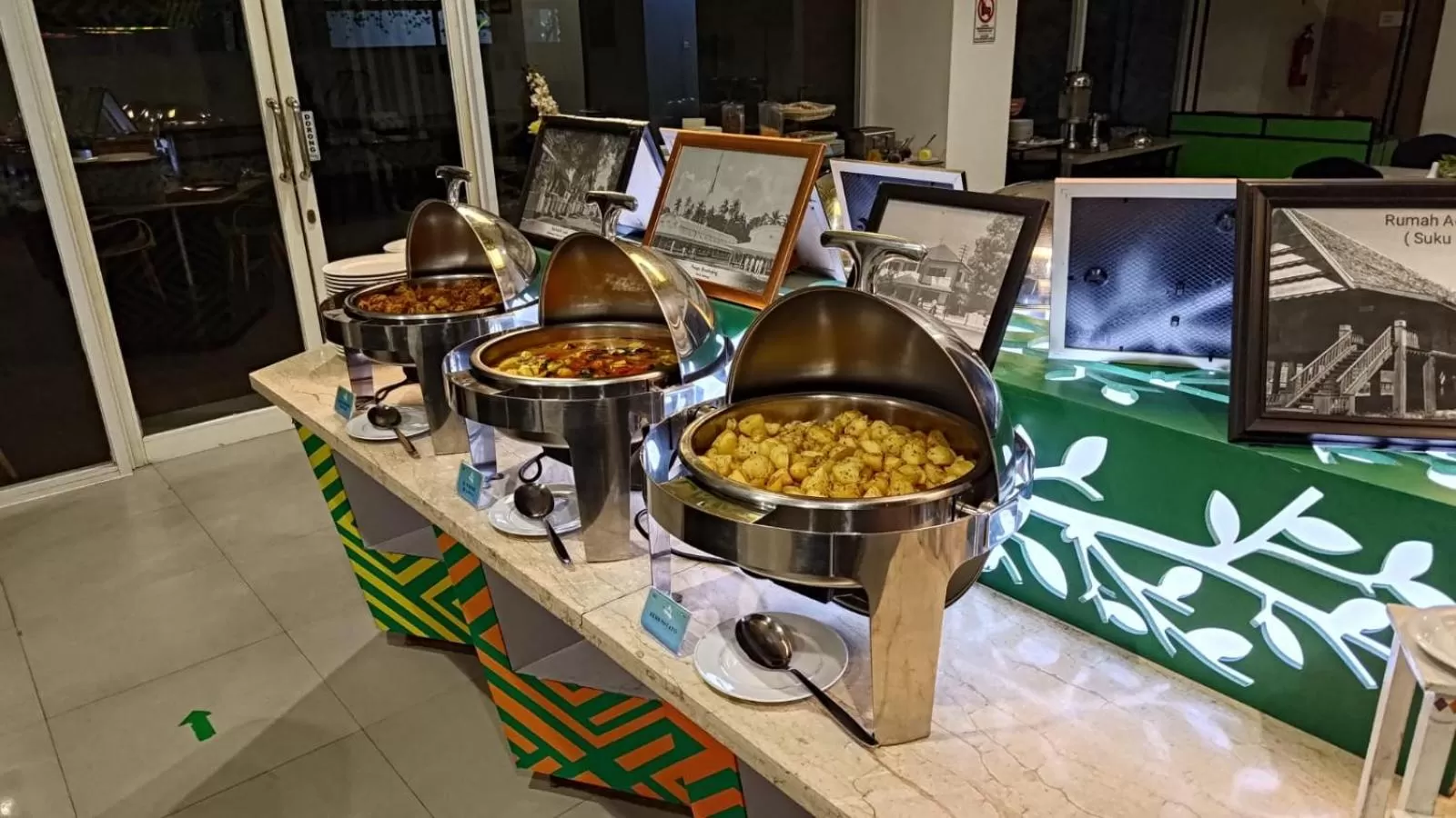 Breakfast in KHAS Makassar Hotel