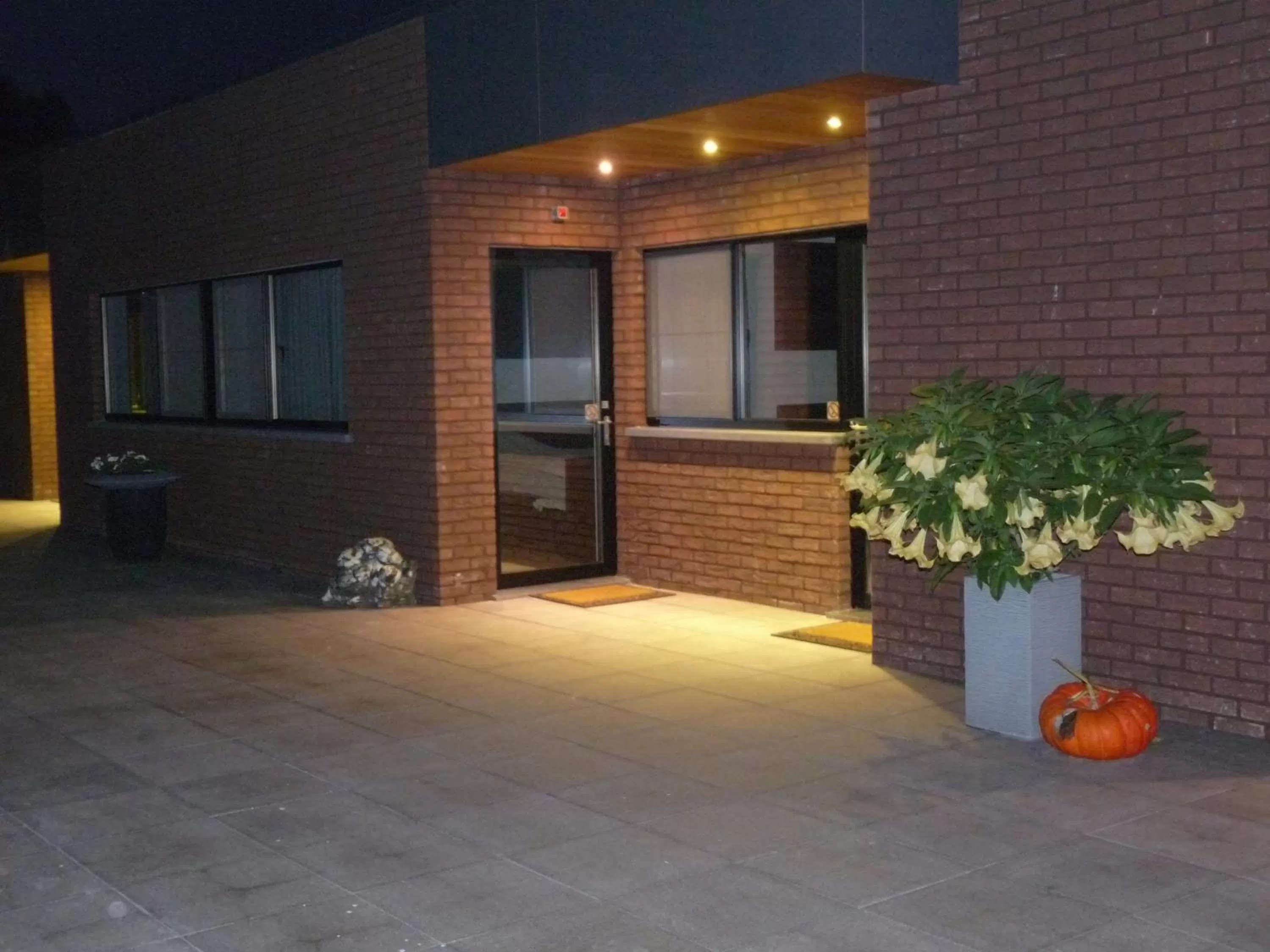 Facade/entrance in Hotel Au Prince Royal