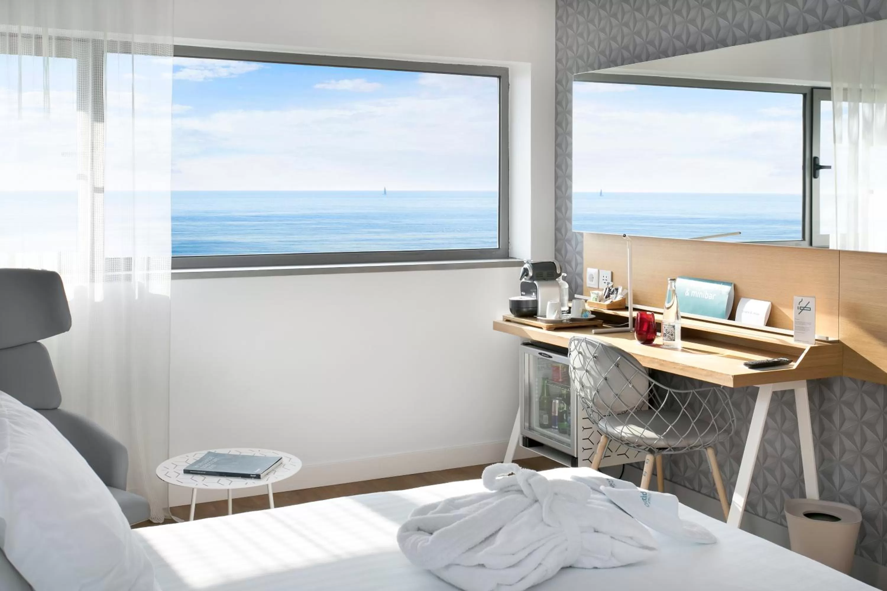 Photo of the whole room, Bed in Occidental Atenea Mar - Adults Only