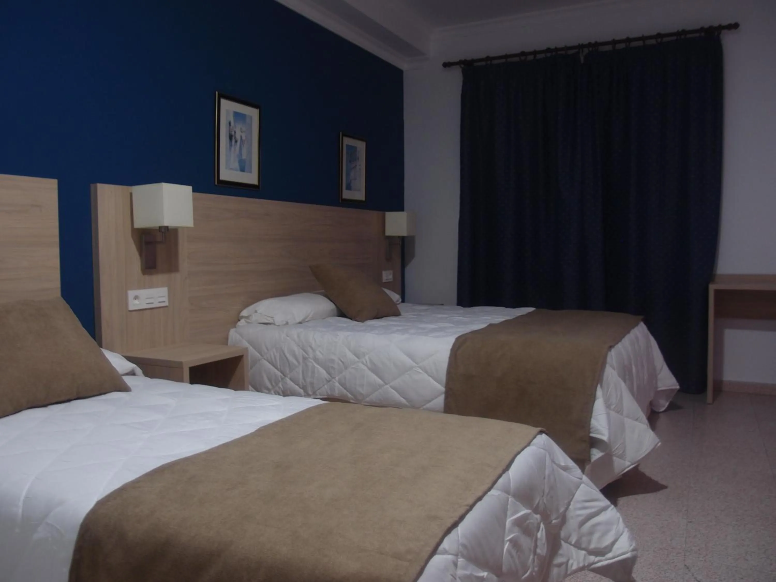 Bed in Hotel Catalán Puerto Real