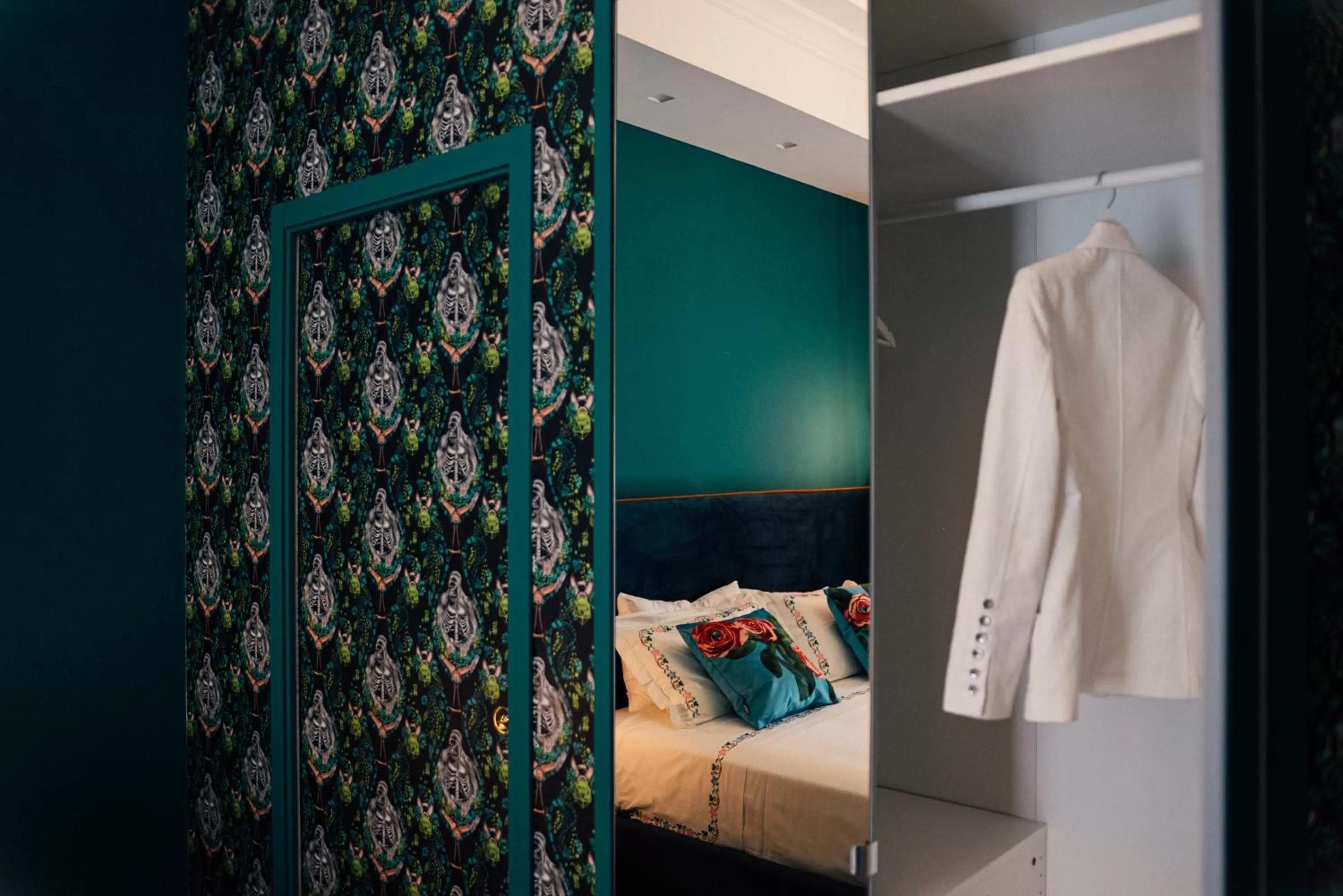 Bed in Aron Only Suites Bed and Breakfast