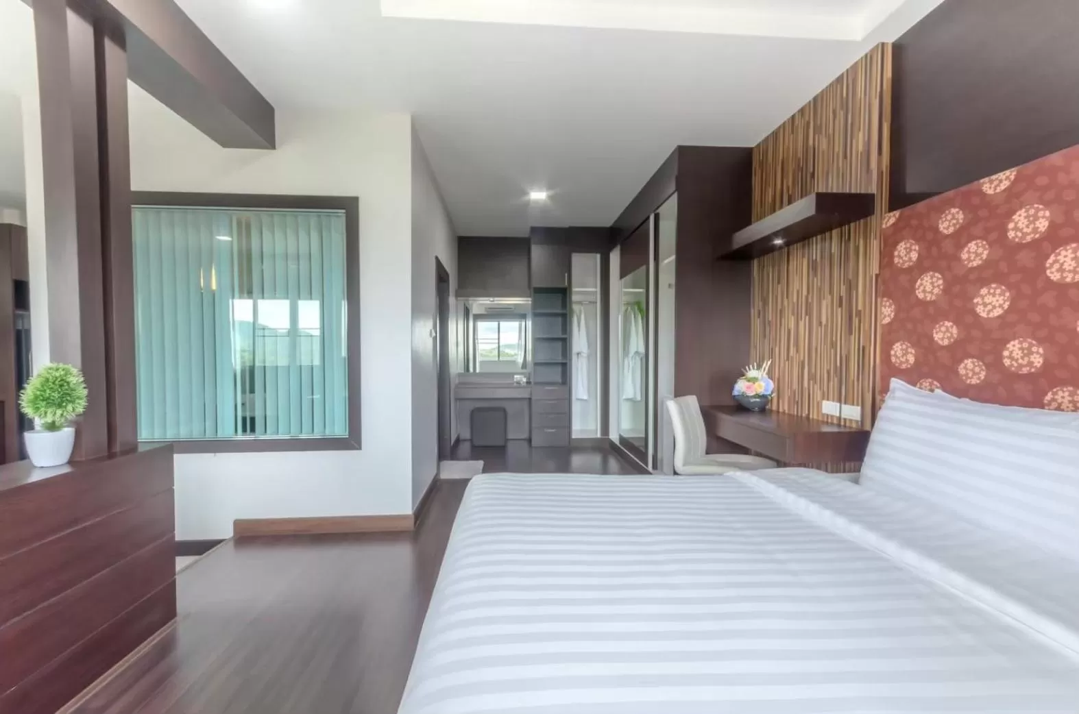 Bed in Eastpana Hotel - SHA Extra Plus