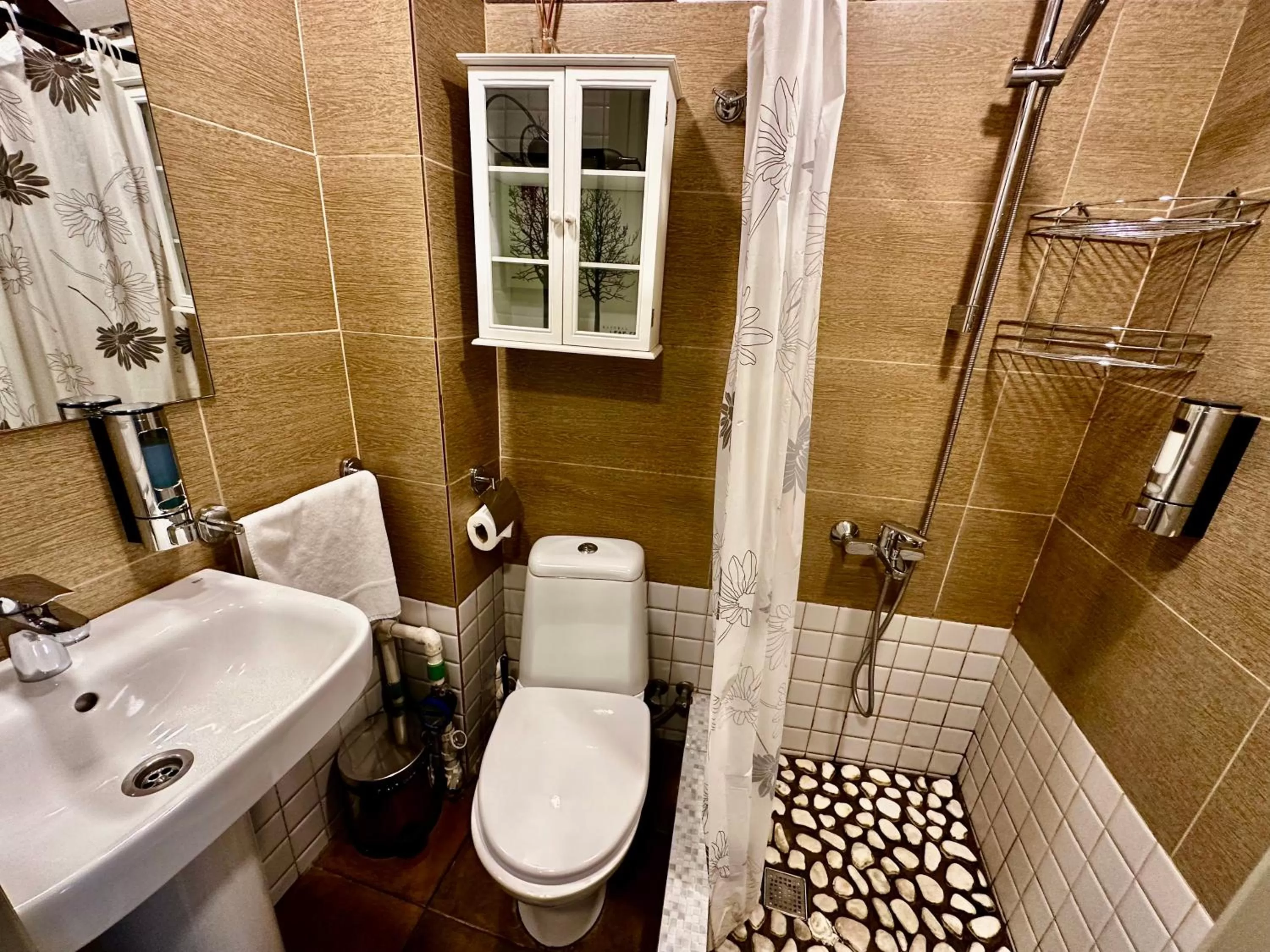 Toilet in Kindli Boutique Hotel