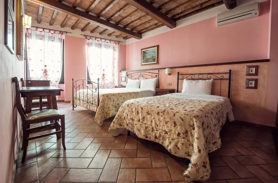 Photo of the whole room, Bed in Corte Dell' Oca