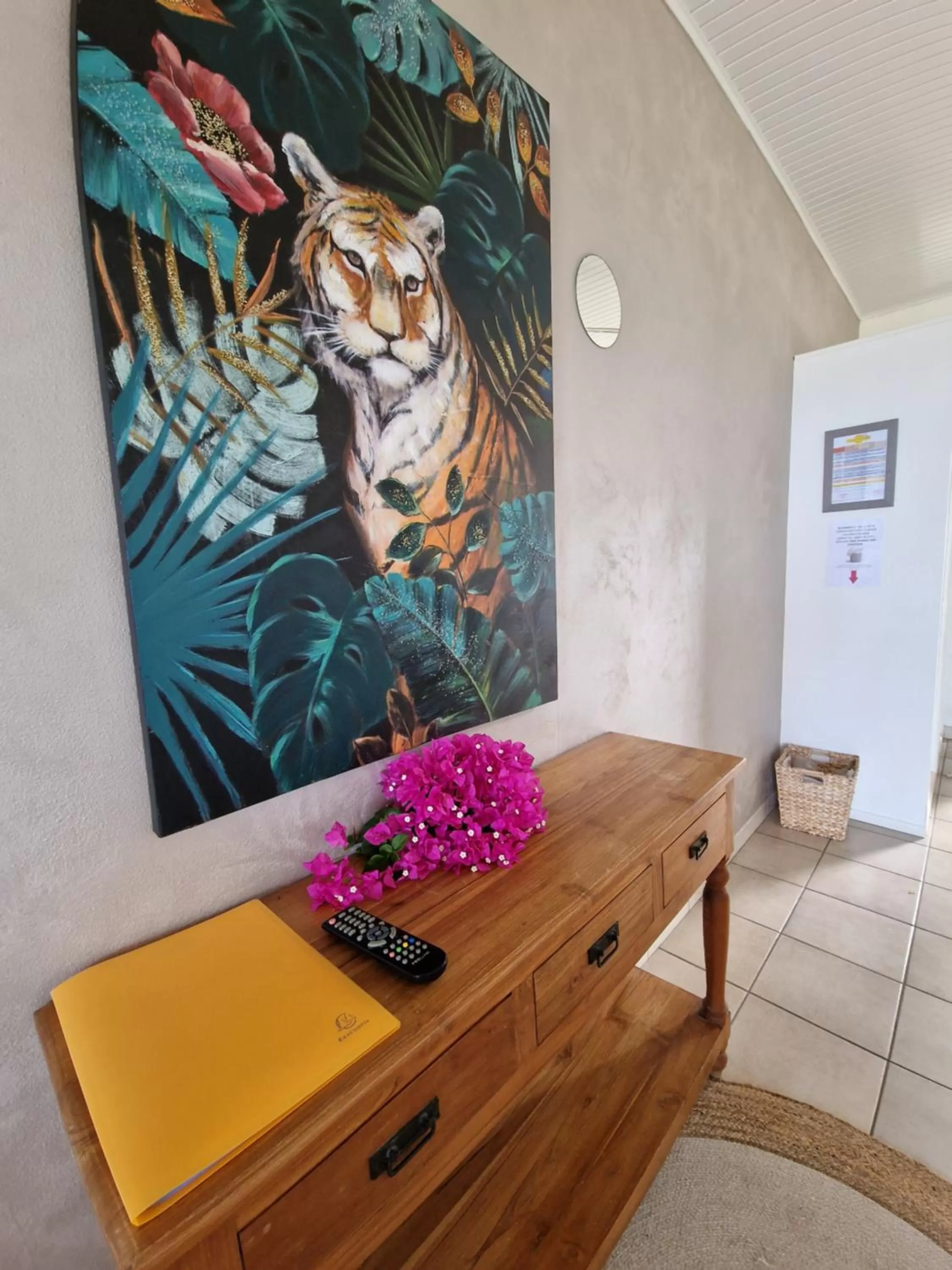 Decorative detail in Hotel Le Manguier