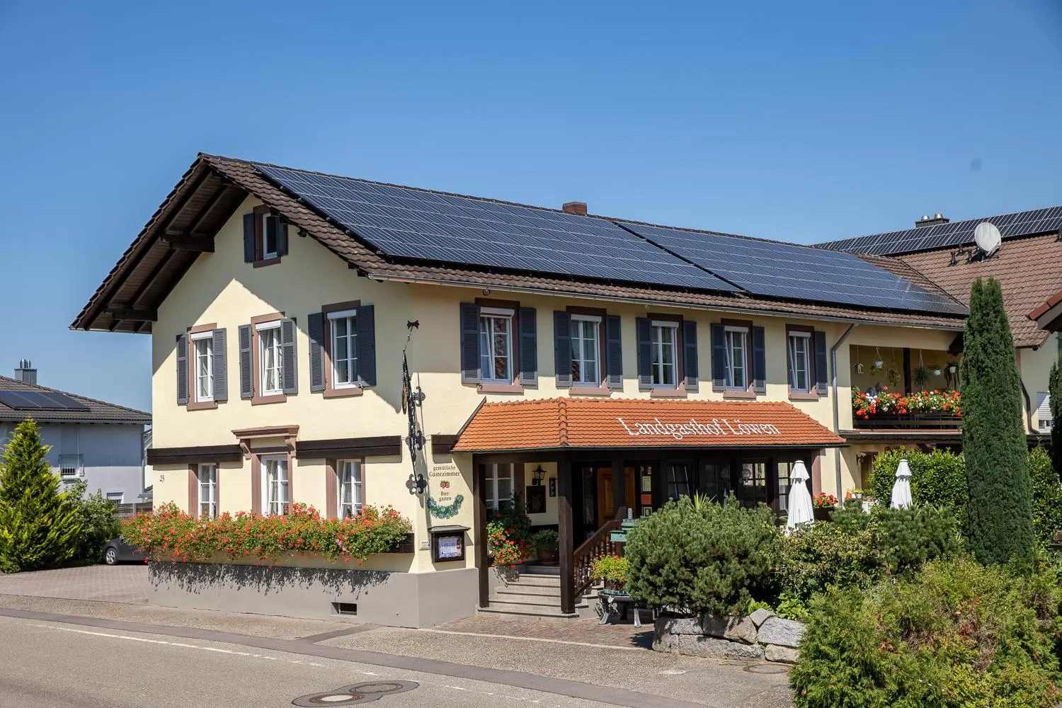 Property building in Landgasthof & Brauerei Löwen Sasbach