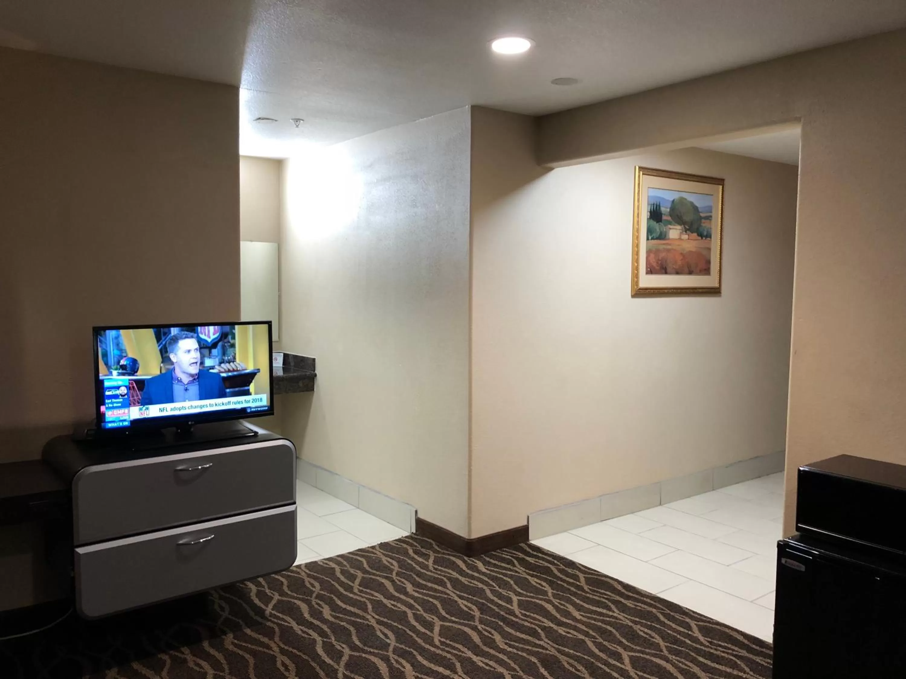 TV and multimedia in Casa Royal Inn