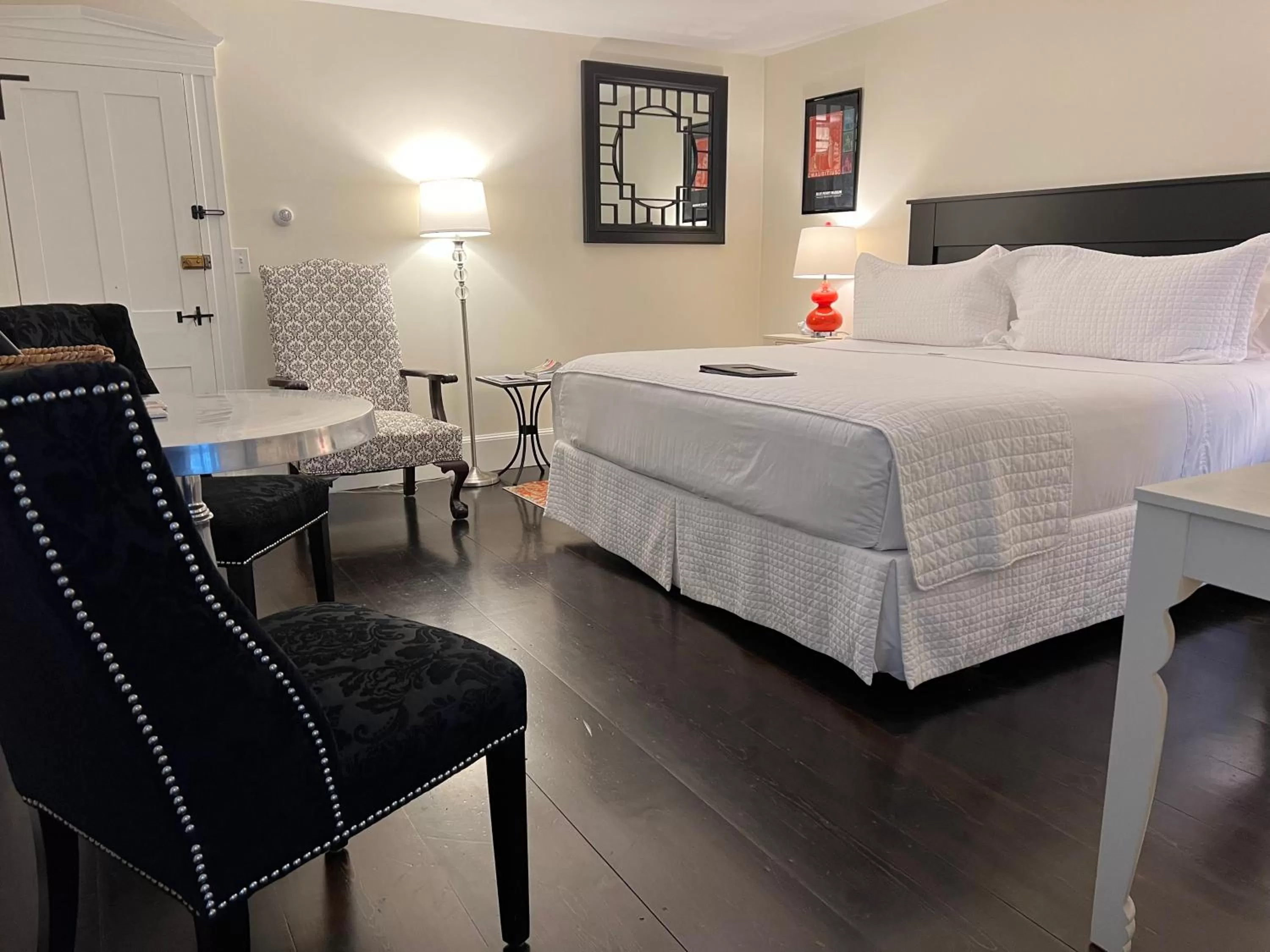 Bedroom, Bed in The Platinum Pebble Boutique Inn - Adults Only Property