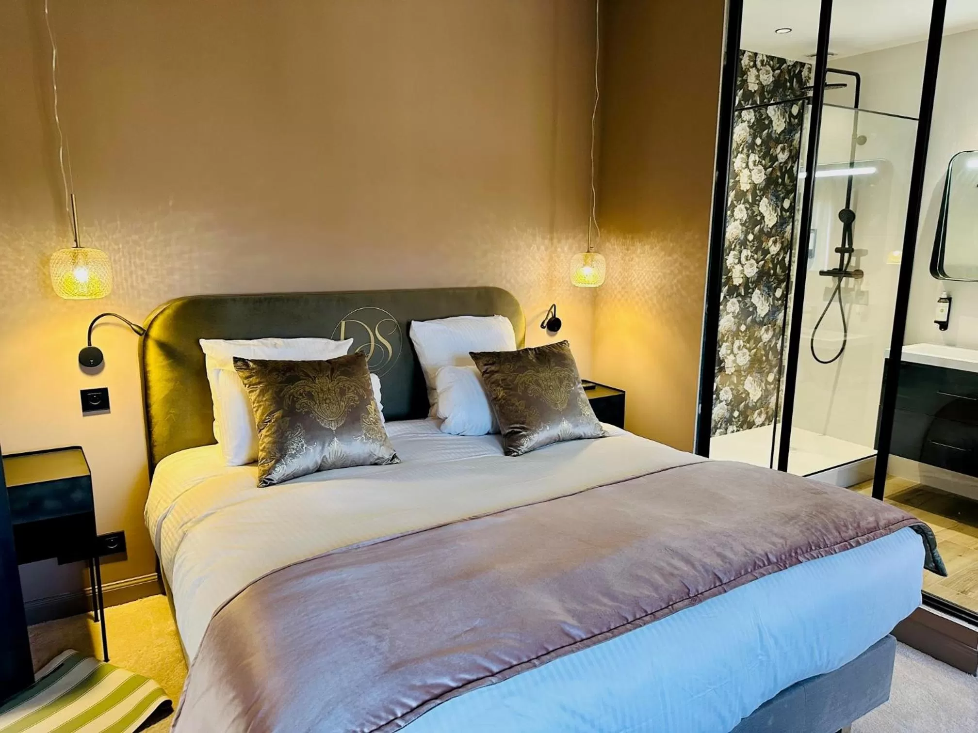 Bedroom, Bed in Domaine de Suzel