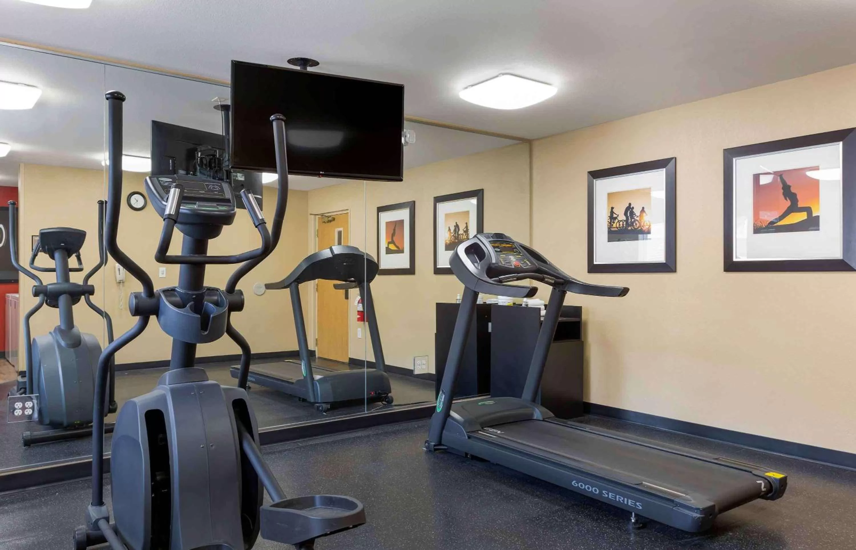 Fitness centre/facilities in Extended Stay America Suites - Phoenix - Scottsdale