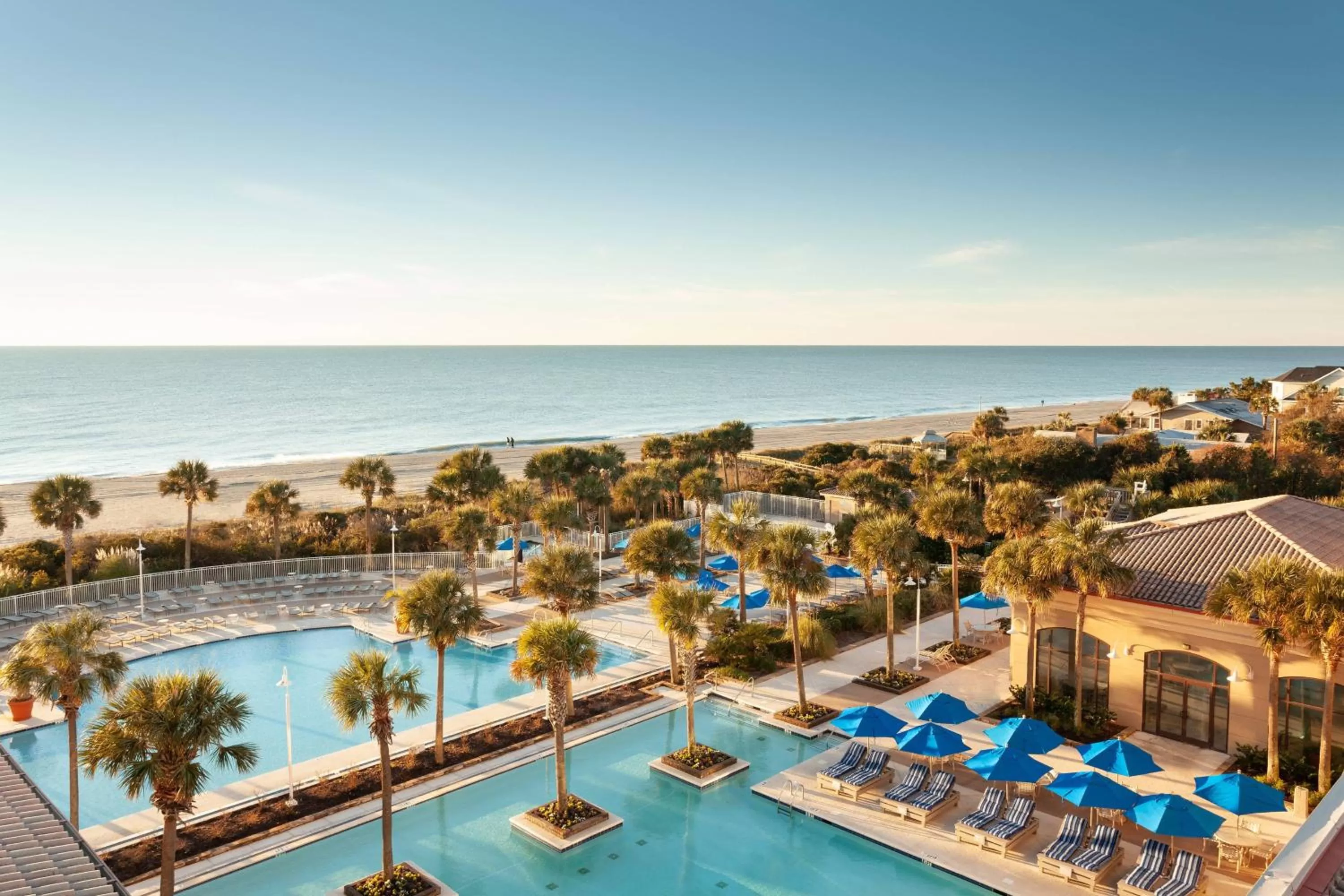 Swimming pool in Marriott Myrtle Beach Resort & Spa at Grande Dunes