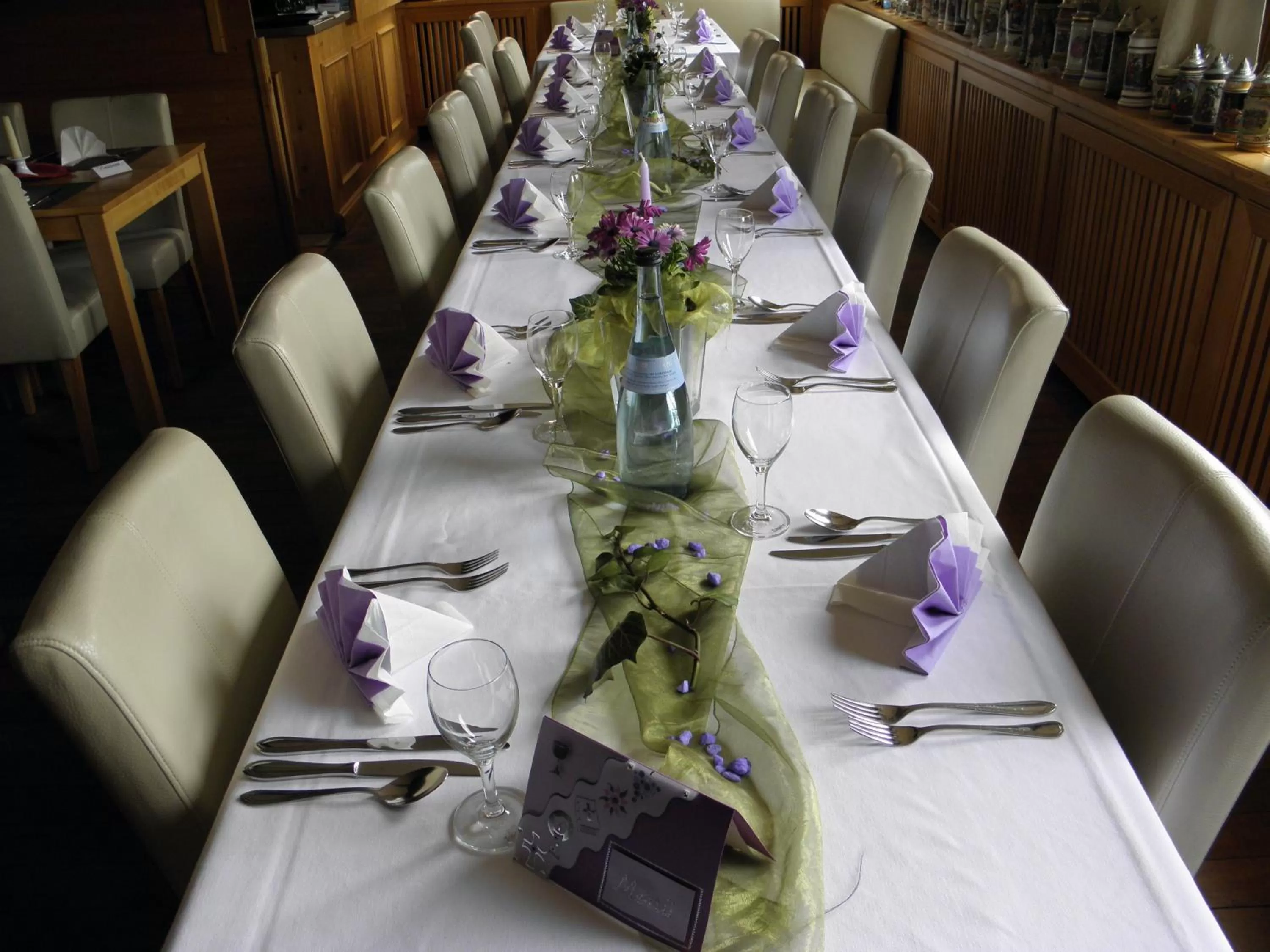 Restaurant/places to eat in Alb Hotel Schalksburg