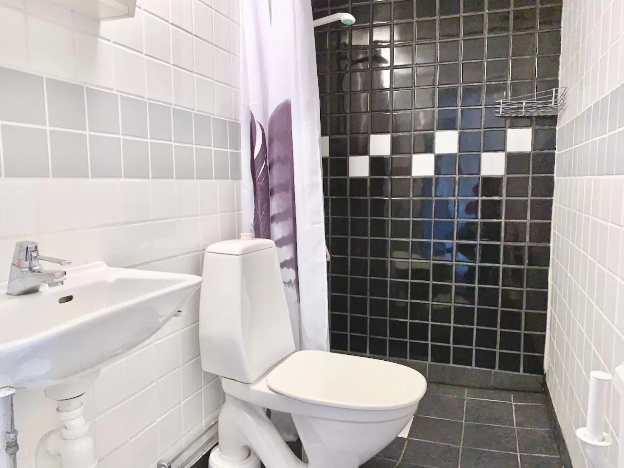 Bathroom in Tornedalens B&B