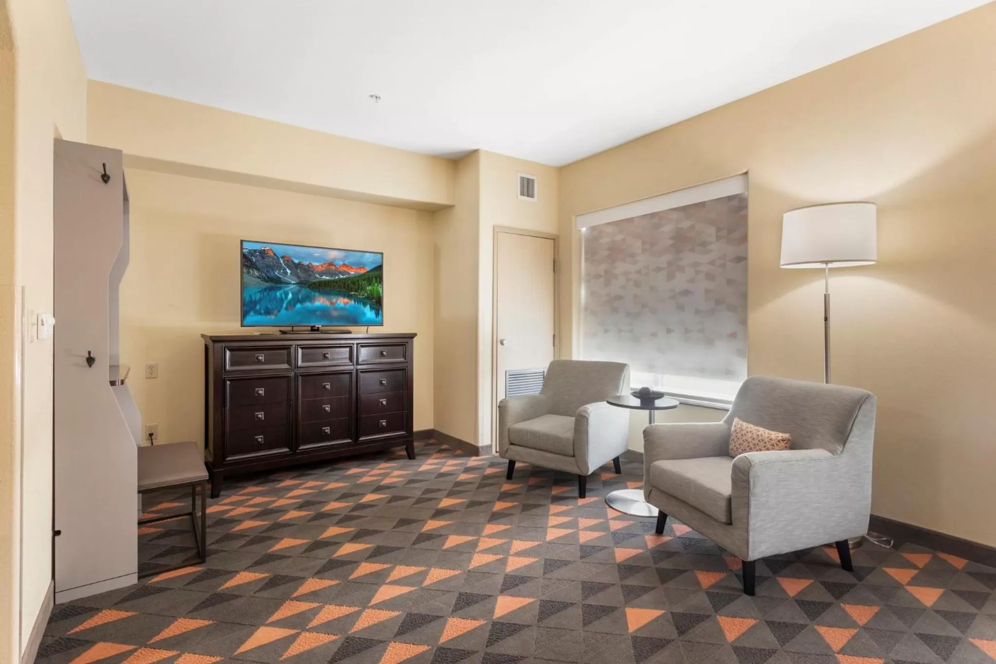 Photo of the whole room in Holiday Inn Hotel & Suites Waco Northwest by IHG