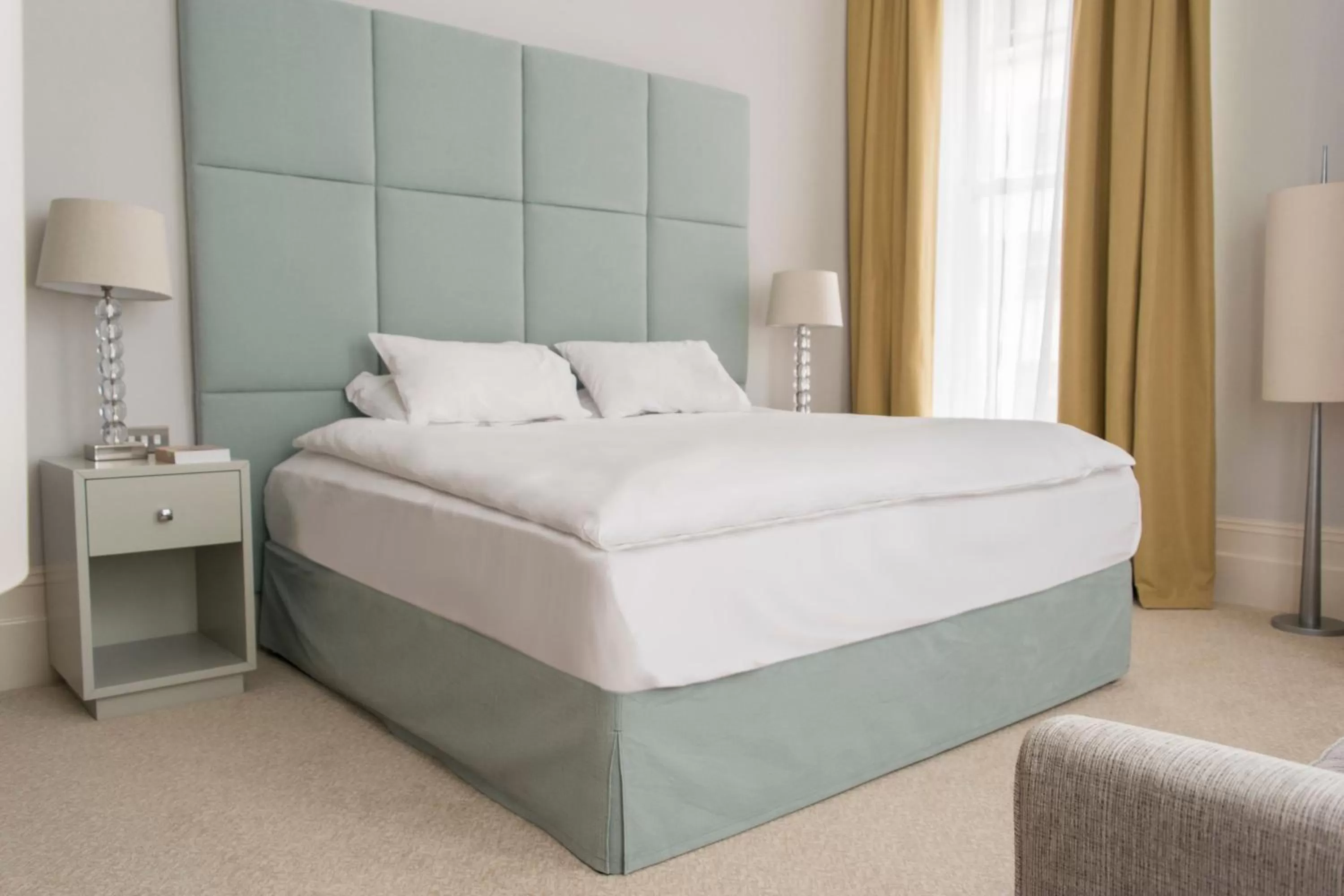 Bed in The Chatsworth Hotel