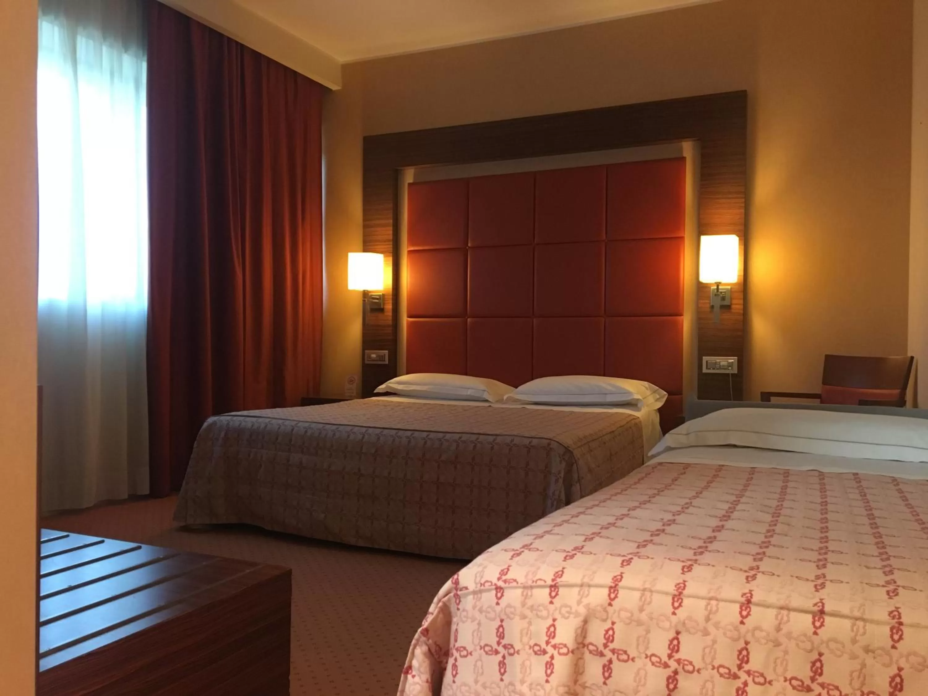 Photo of the whole room, Bed in Guglielmotel