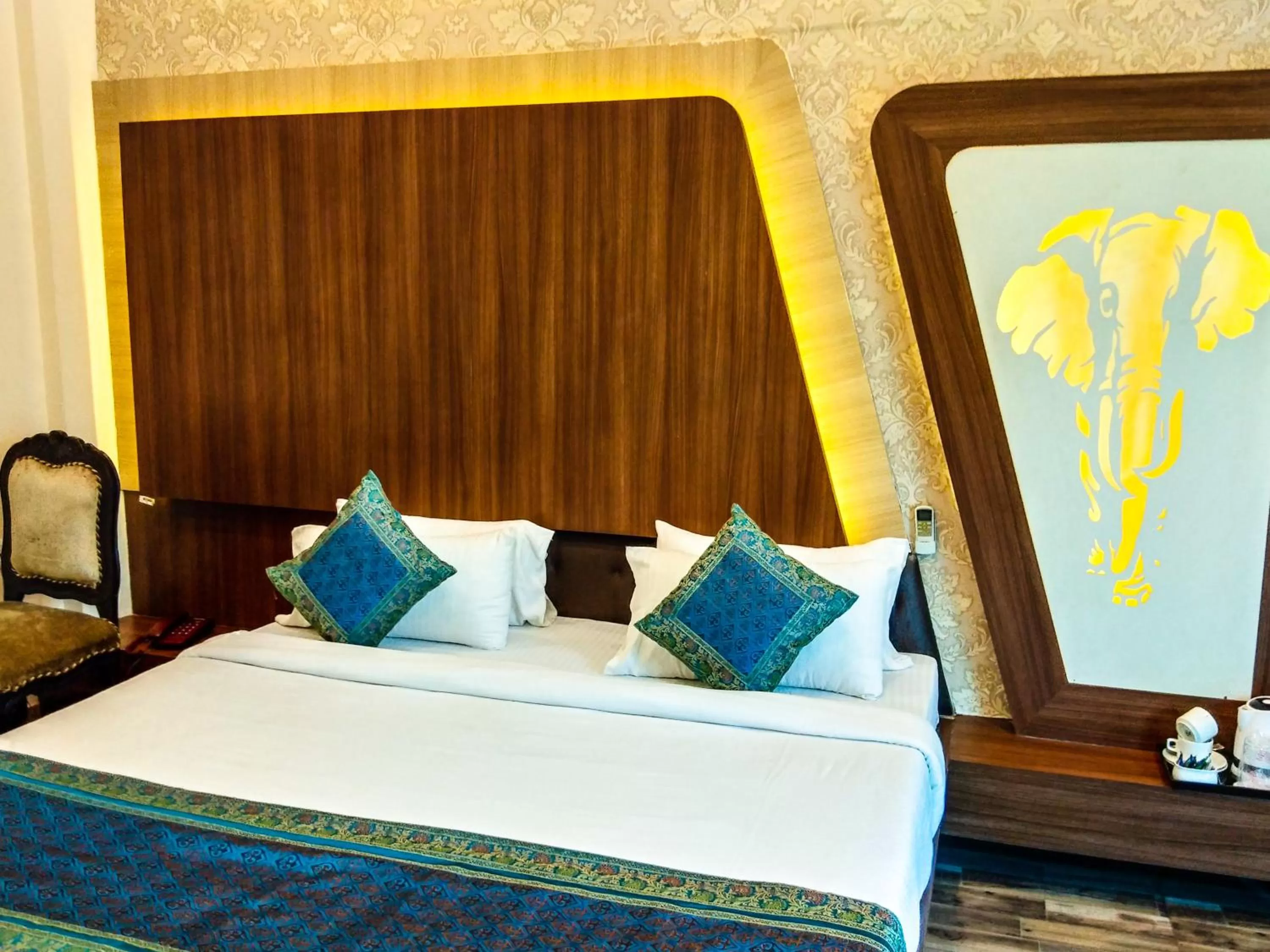 Bed in Dwivedi Hotels Sri Omkar Palace