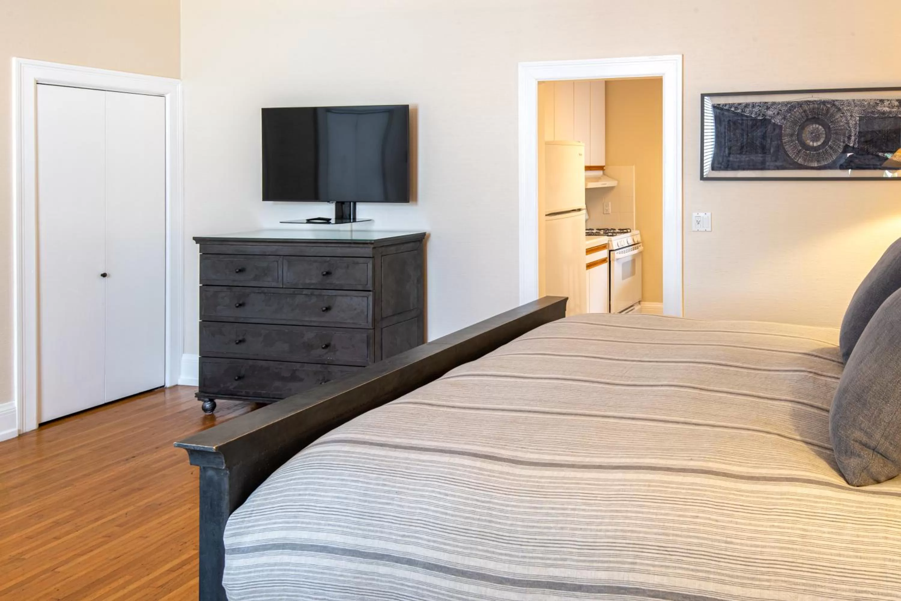 TV and multimedia, Bed in Harbor House Inn