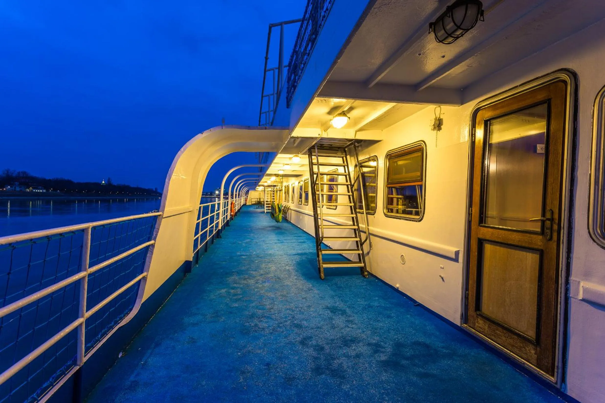 Property building in Fortuna Boat Hotel Budapest