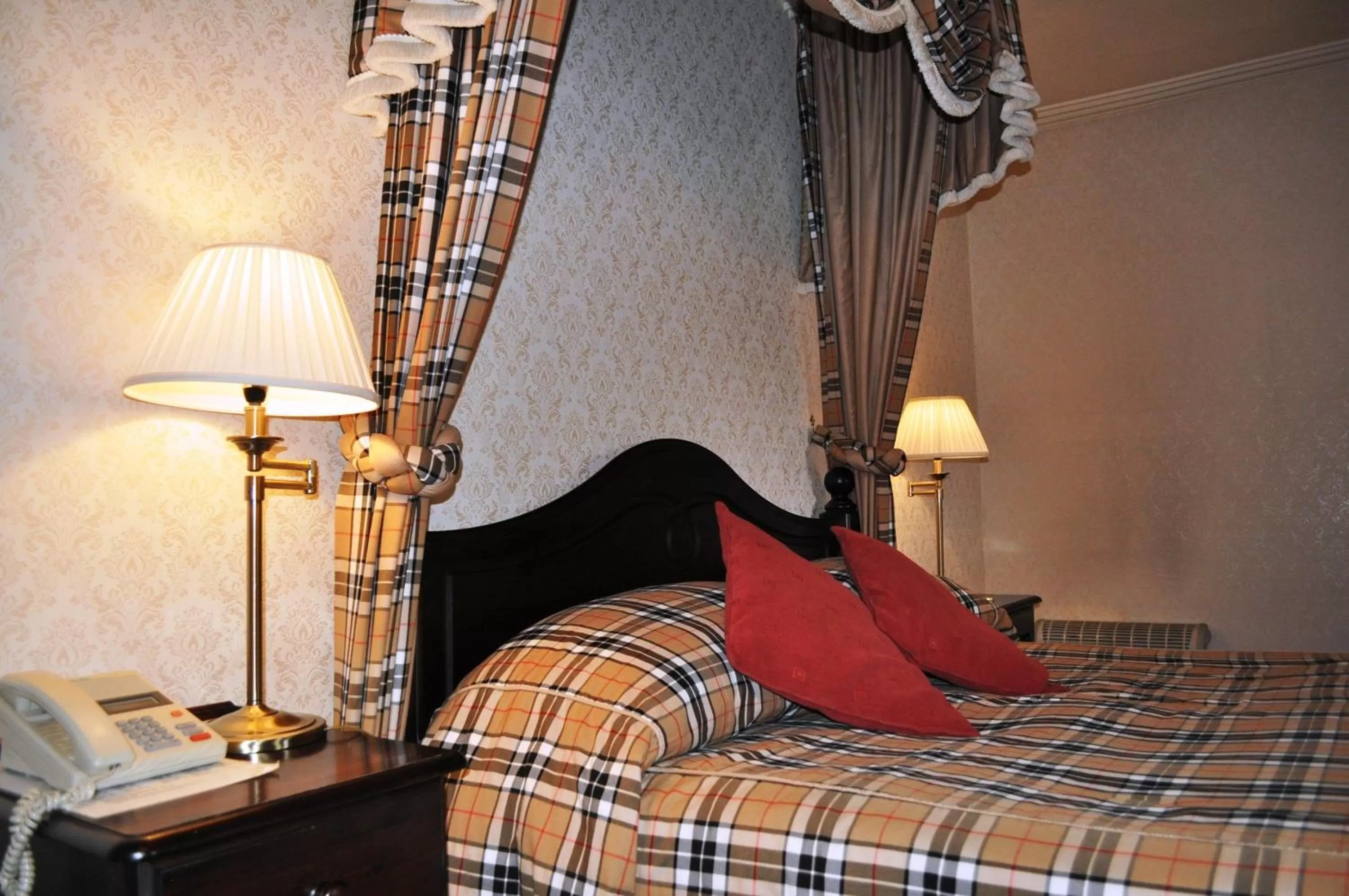 Bedroom, Bed in Moulin Hotel