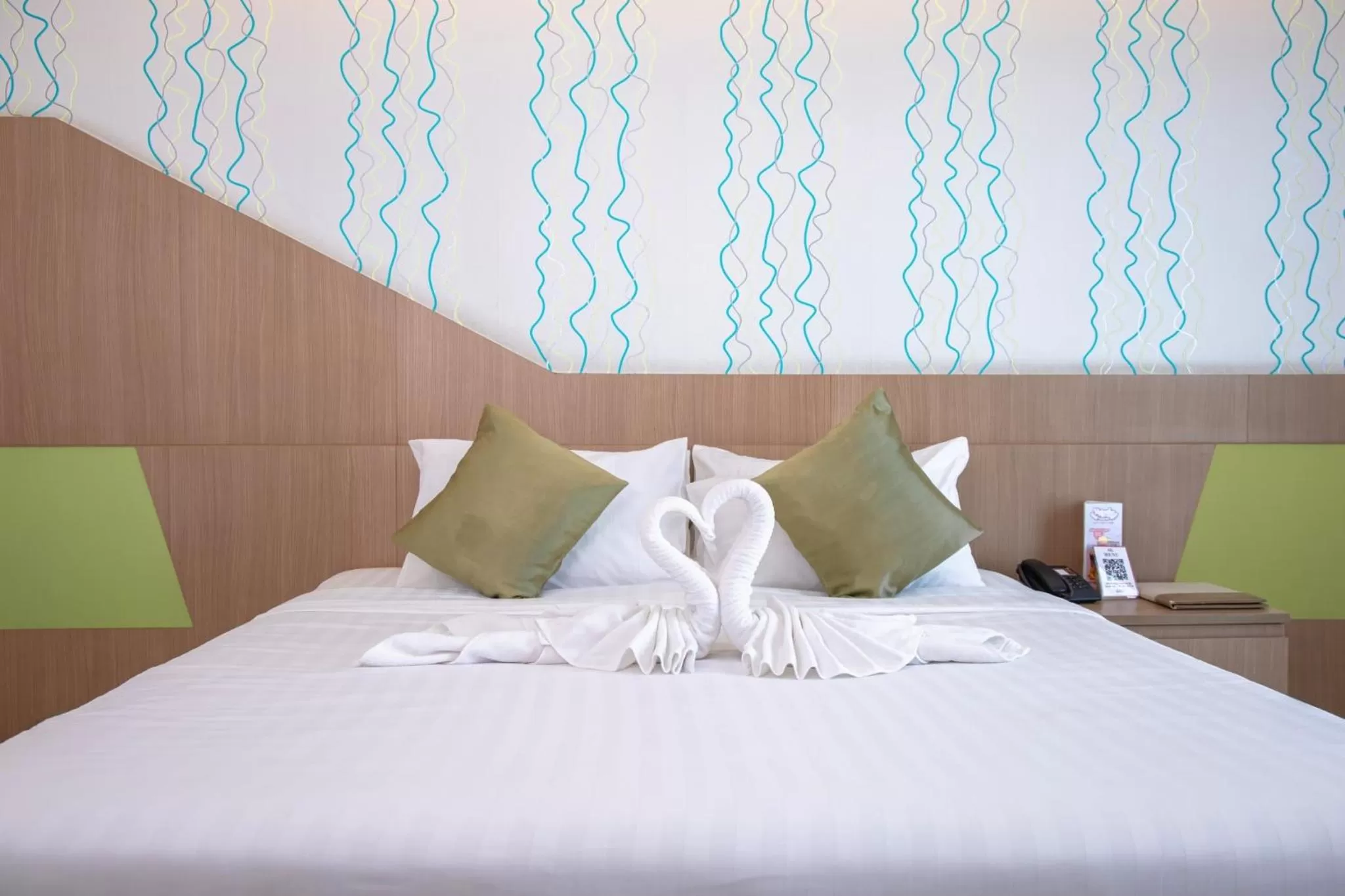 Bed in 42C The Chic Hotel