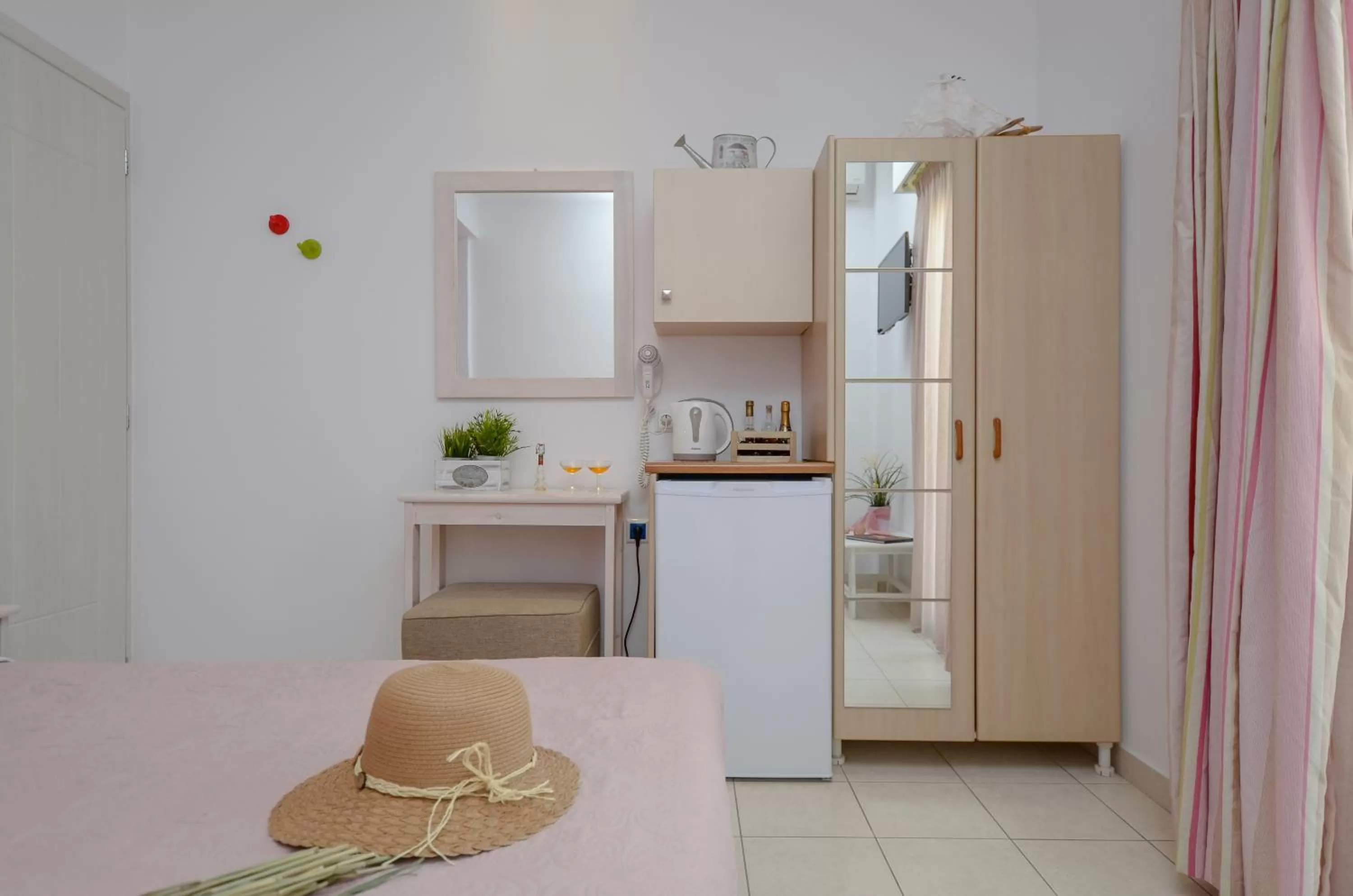 Photo of the whole room in Panormos Hotel and Studios