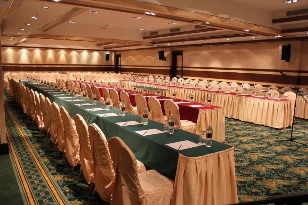 Imperial Palace Hotel