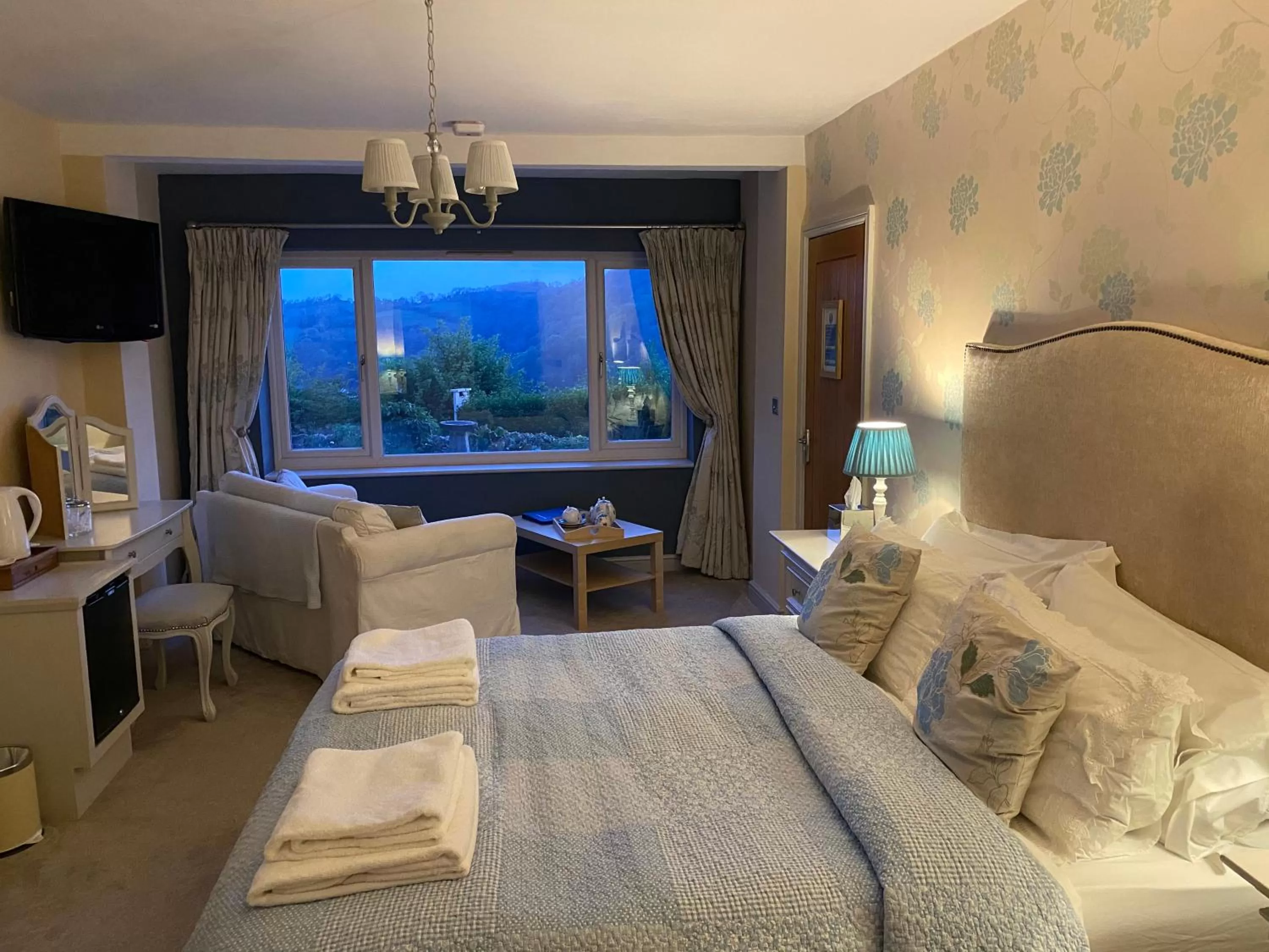 View (from property/room), Bed in The Gables Bed & Breakfast