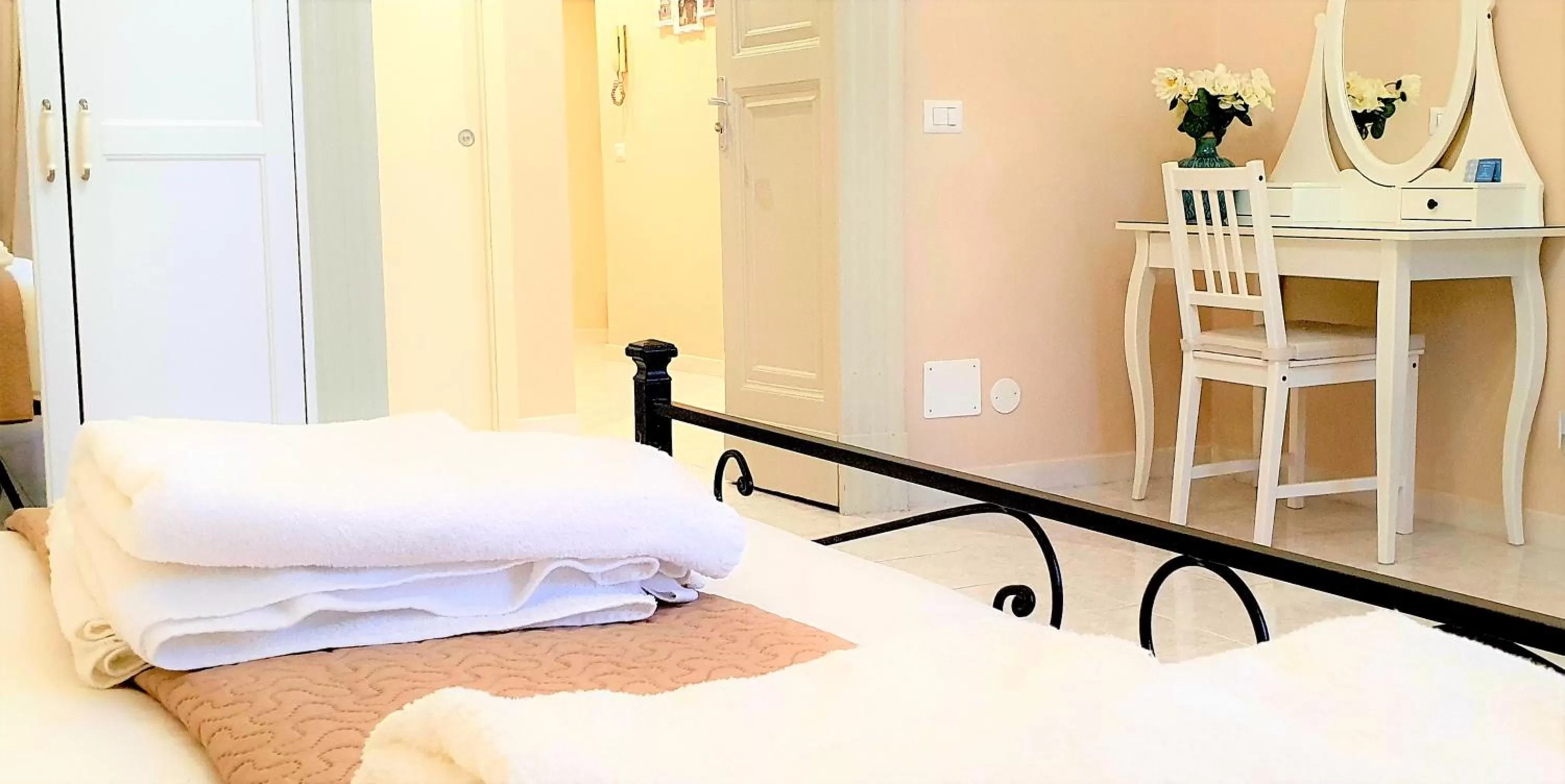 Bedroom, Bed in Antica Dimora Barocca