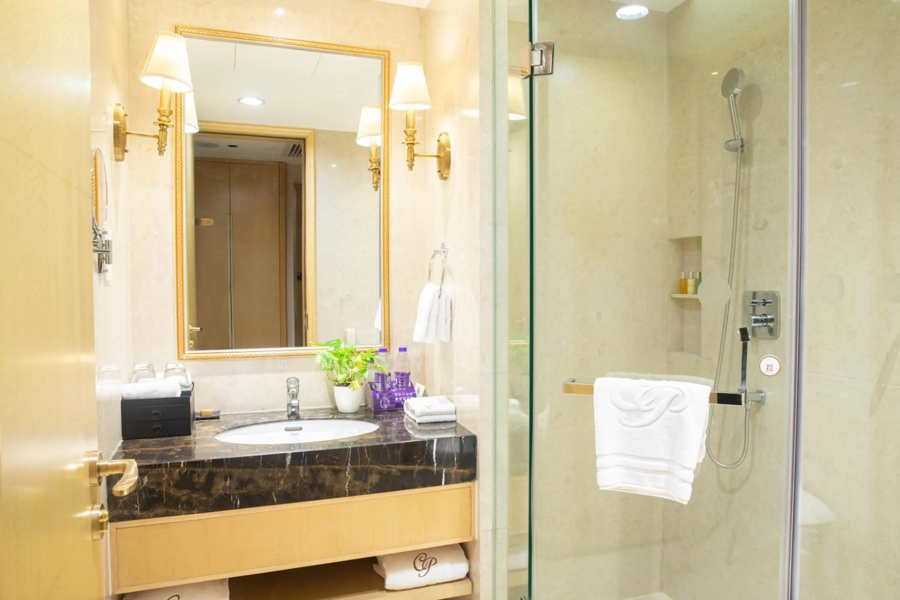 Shower in Holiday Inn Foshan Nanhai Central by IHG