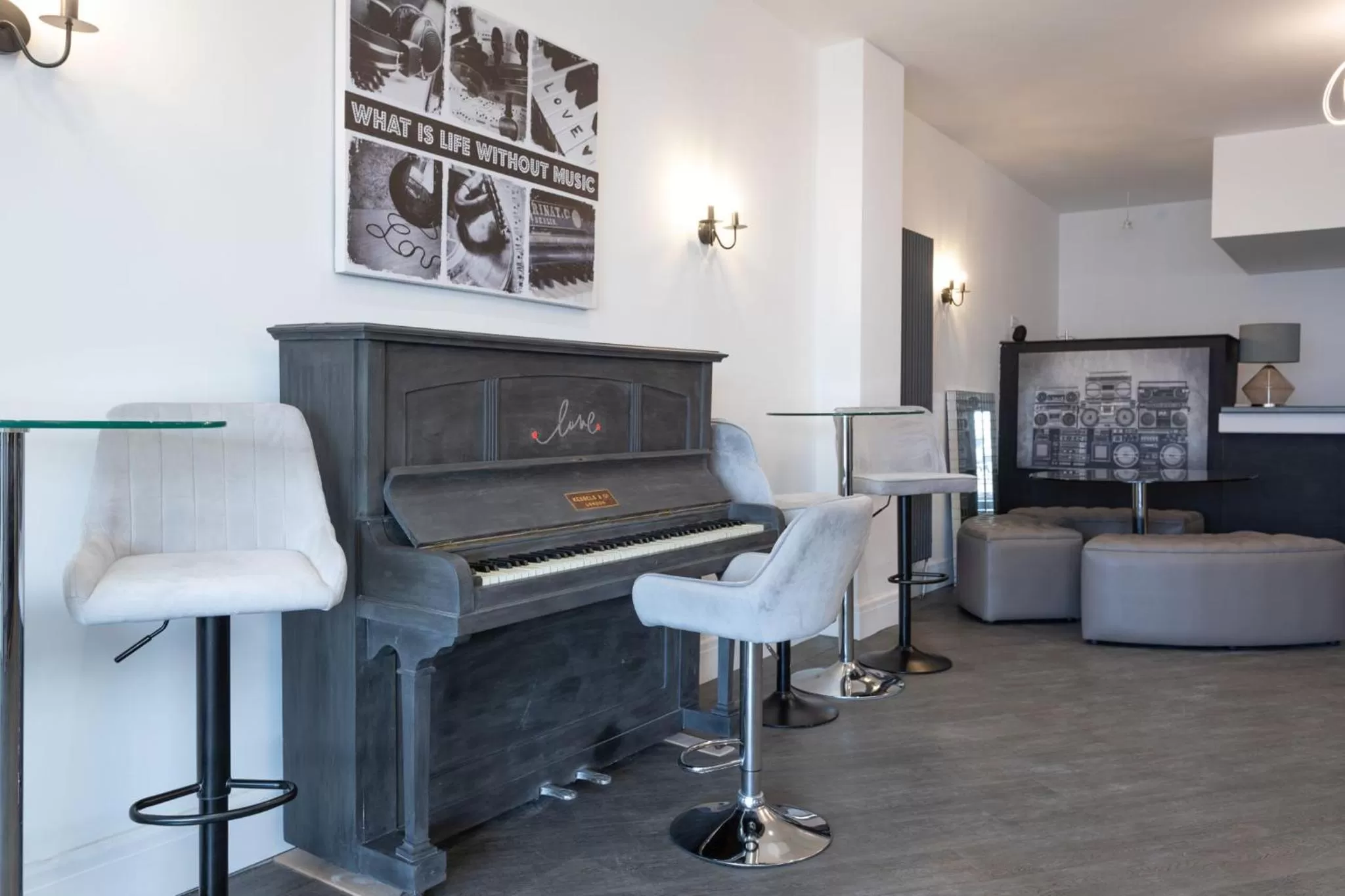 RESIDENCY LUXURY SEAFRONT HOTEL