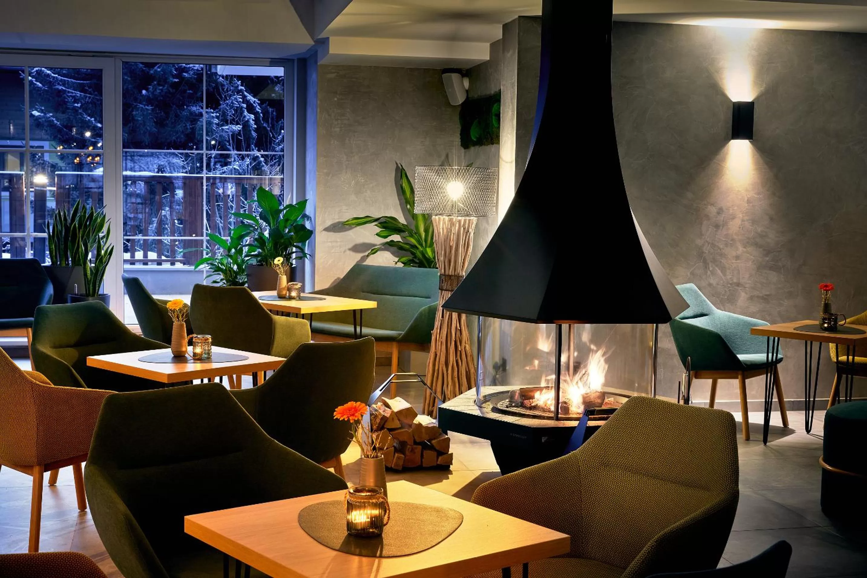 Lounge or bar in ever grün KAPRUN