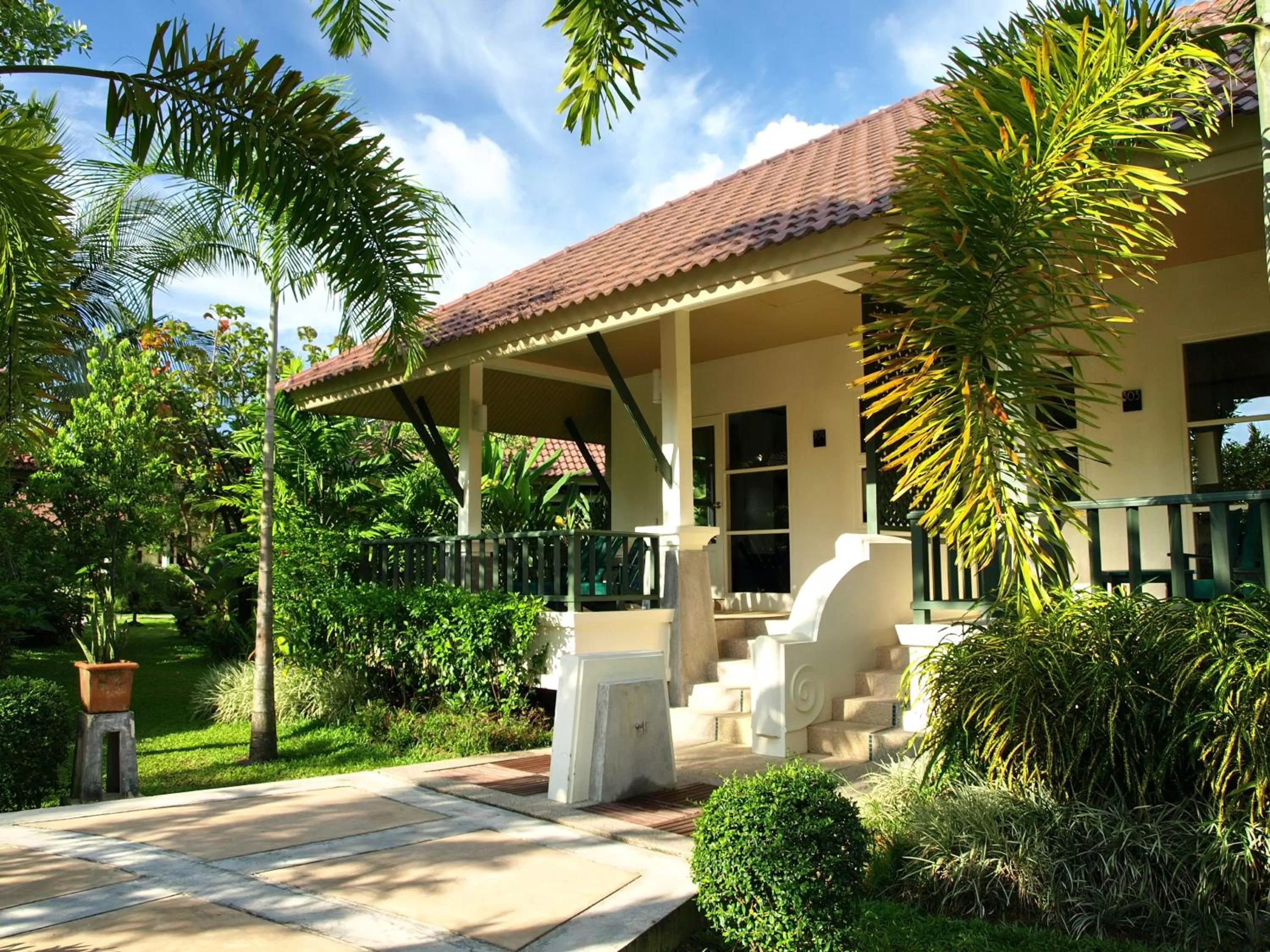 Property building in Baan Khaolak Beach Resort