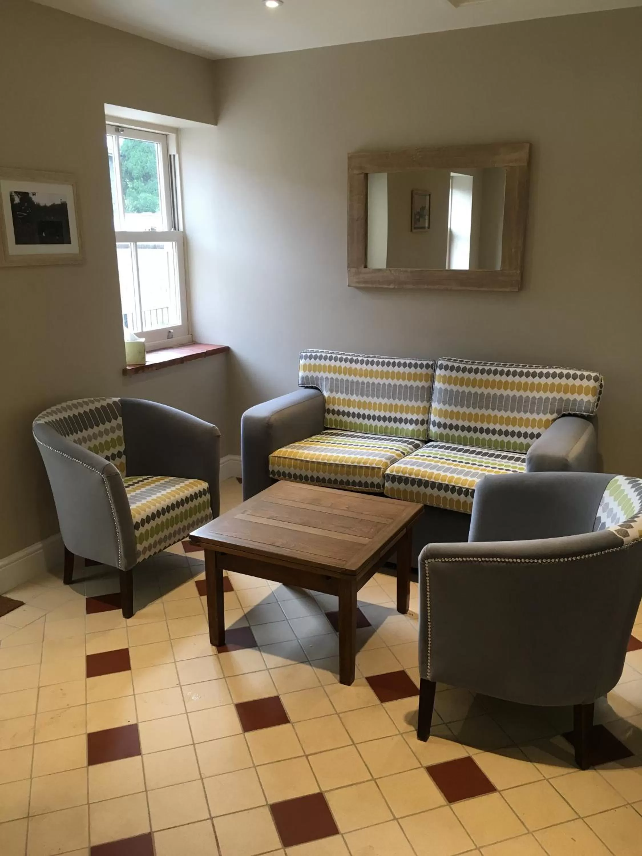 Seating area in Greyhound Inn Wilton