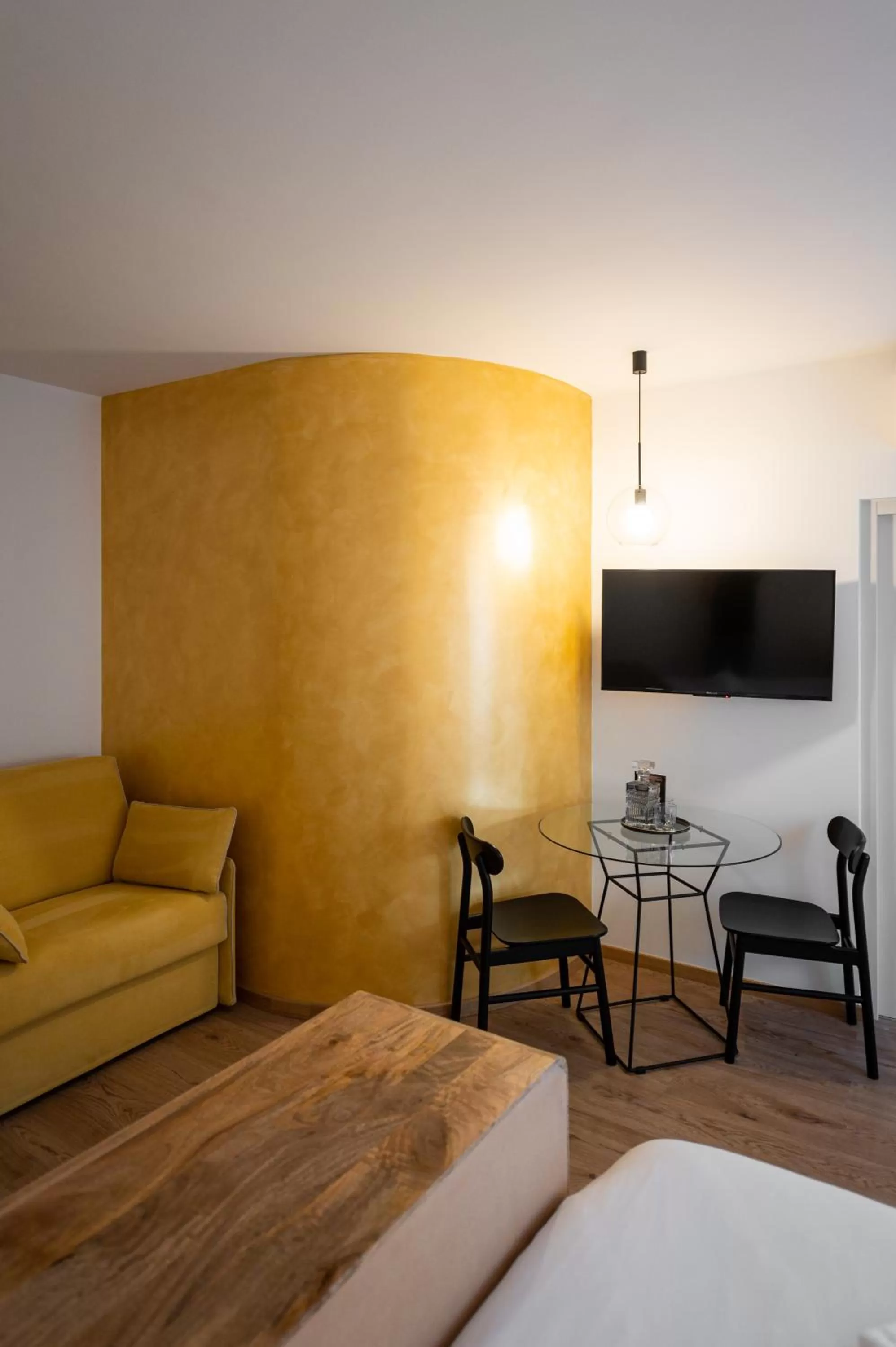 Seating area, Bed in Guesthouse diWINE