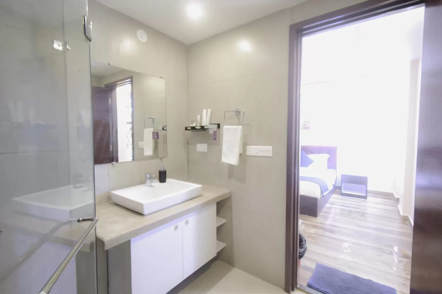 Shower in Eternal wave by HappyInch