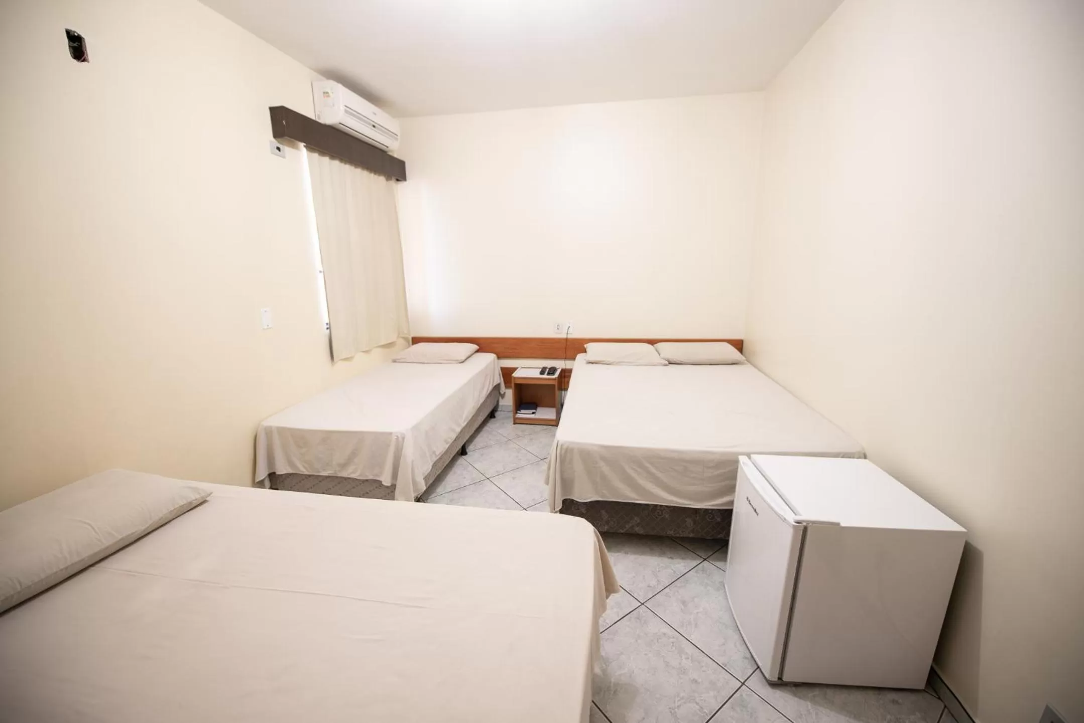 Photo of the whole room in Foz Express Hotel Centro