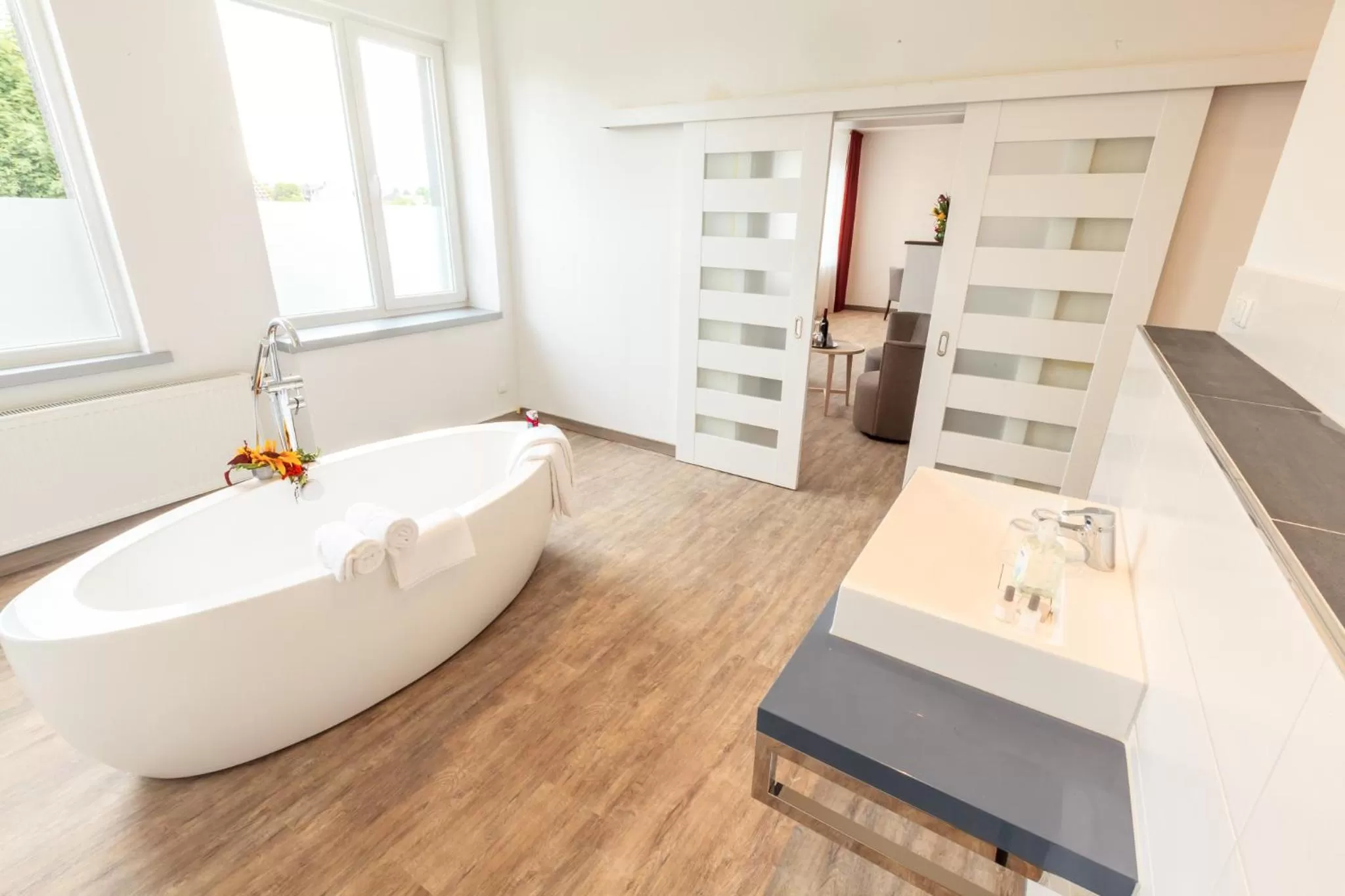 Photo of the whole room in Ruhr Inn Hotel