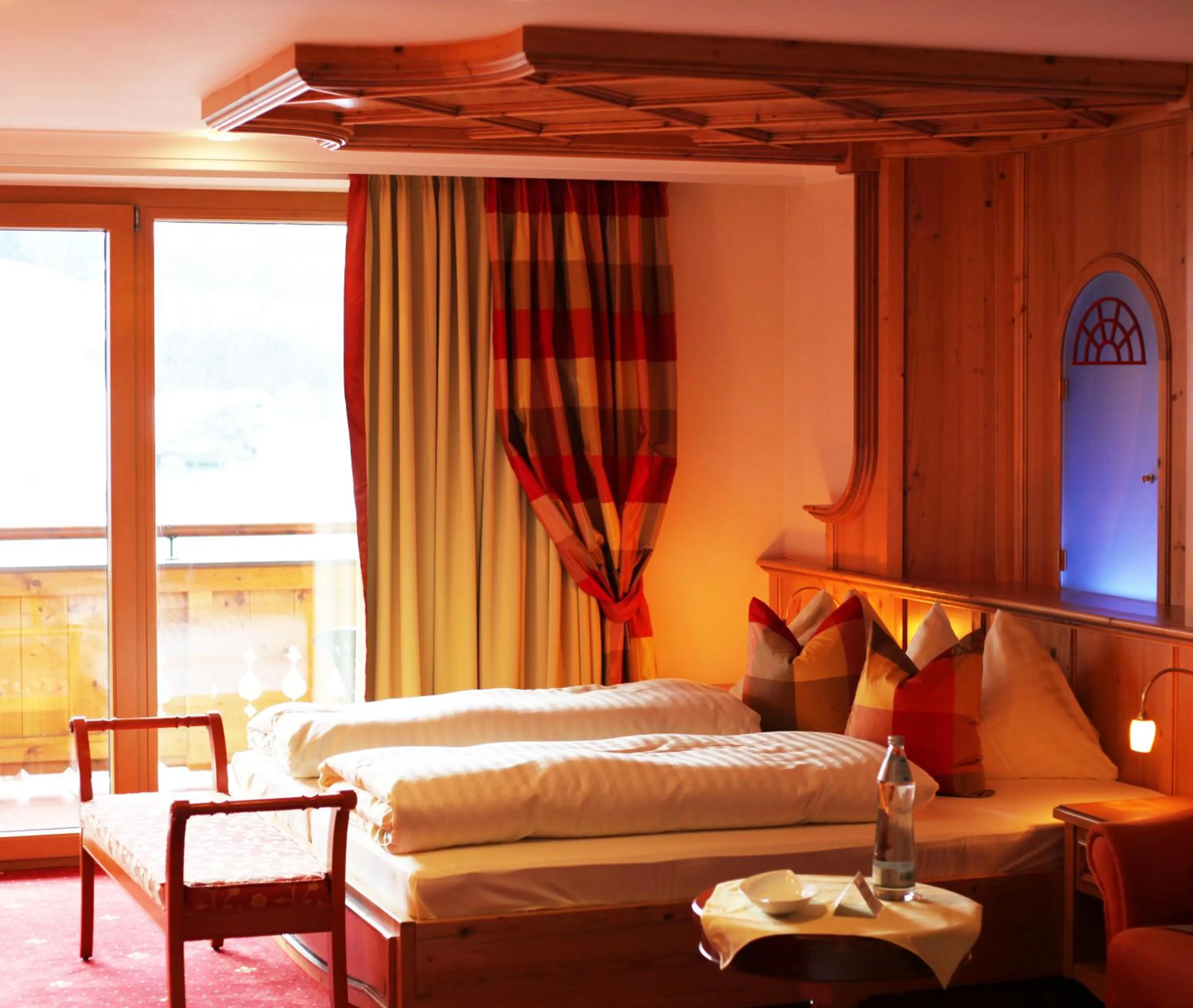 Bed in JUFA Alpenhotel Saalbach