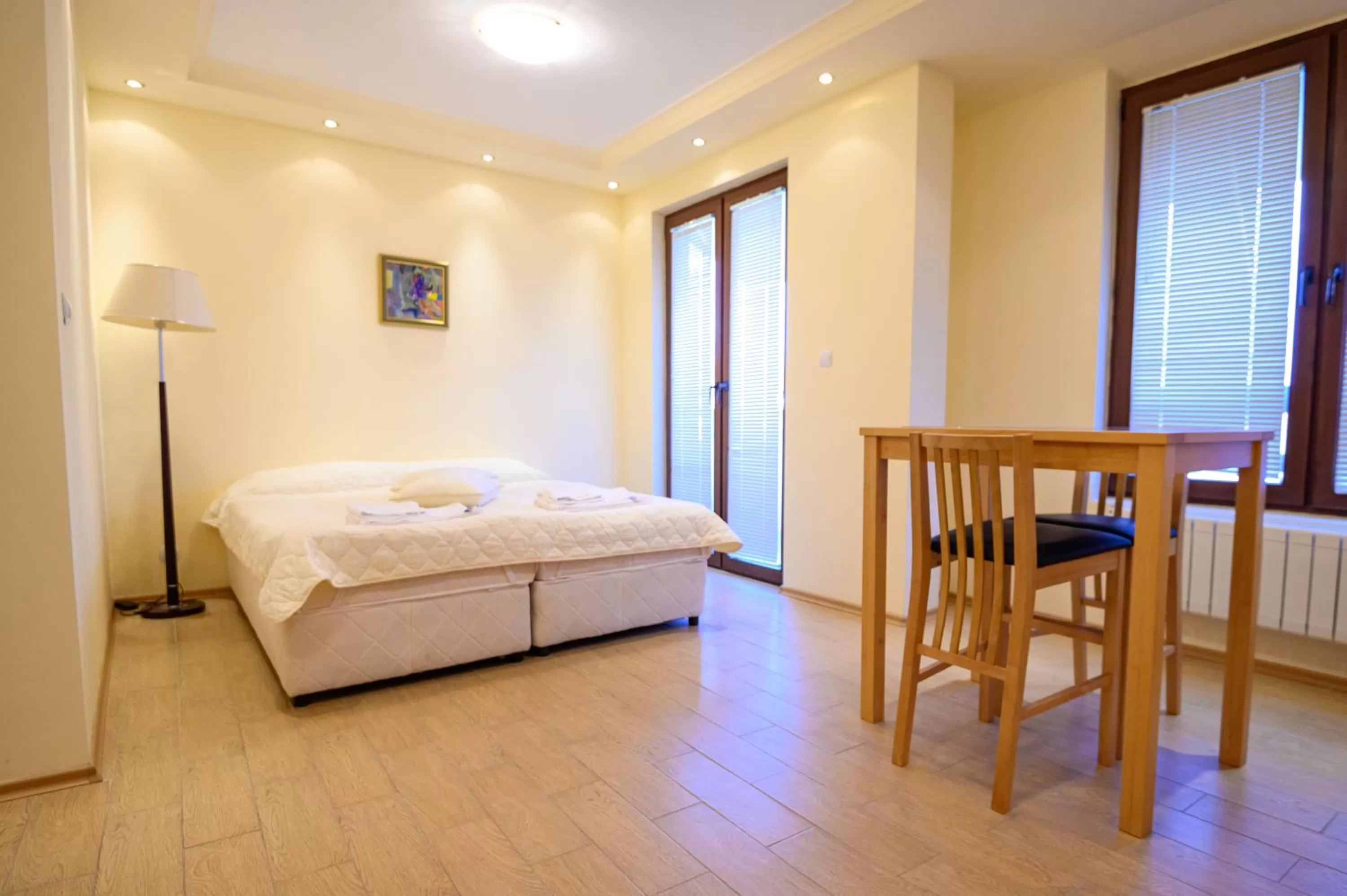 Photo of the whole room, Bed in Parklands Hotel & Pool