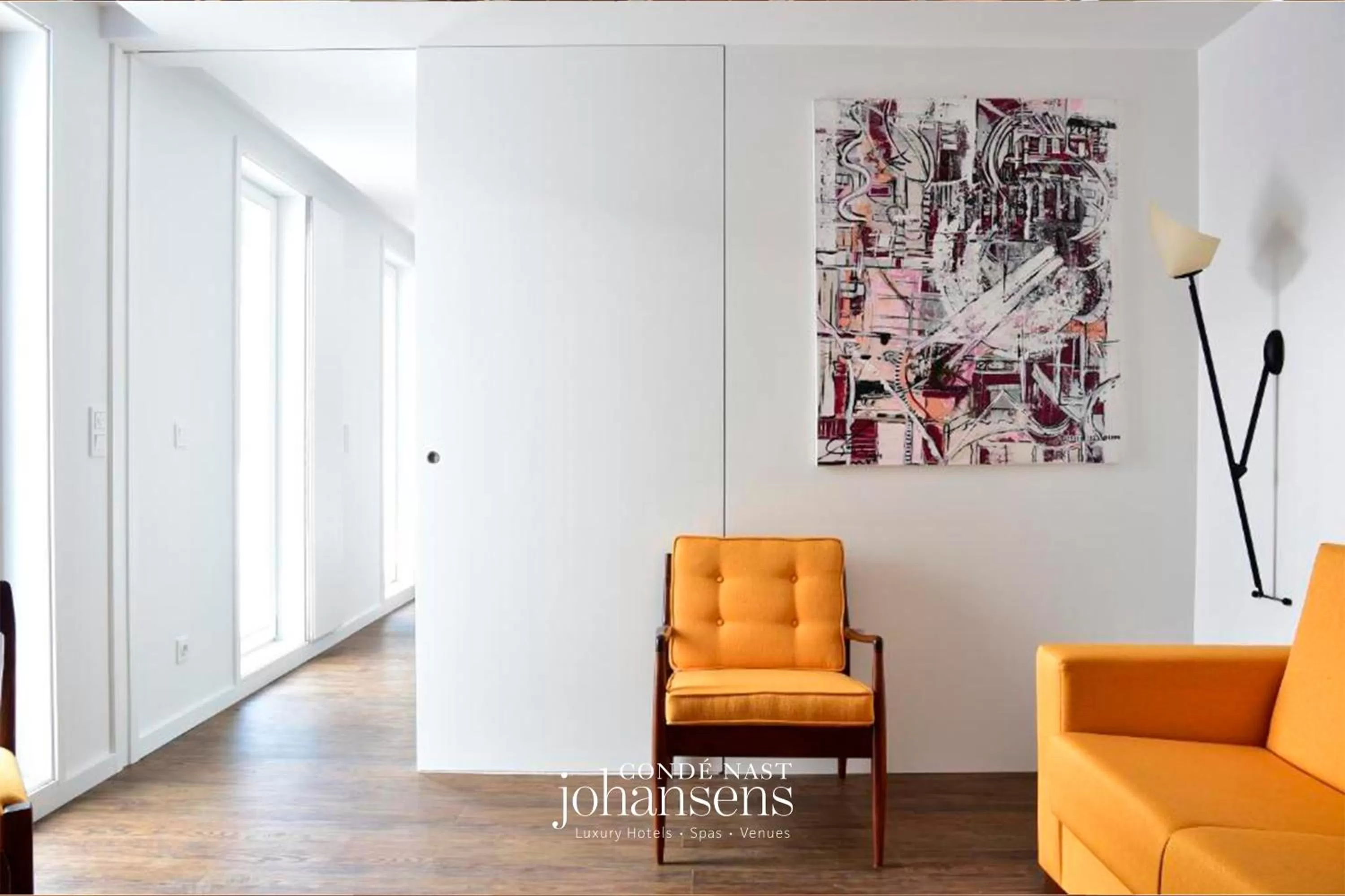 Living room in Casa Melo Alvim - by Unlock Hotels